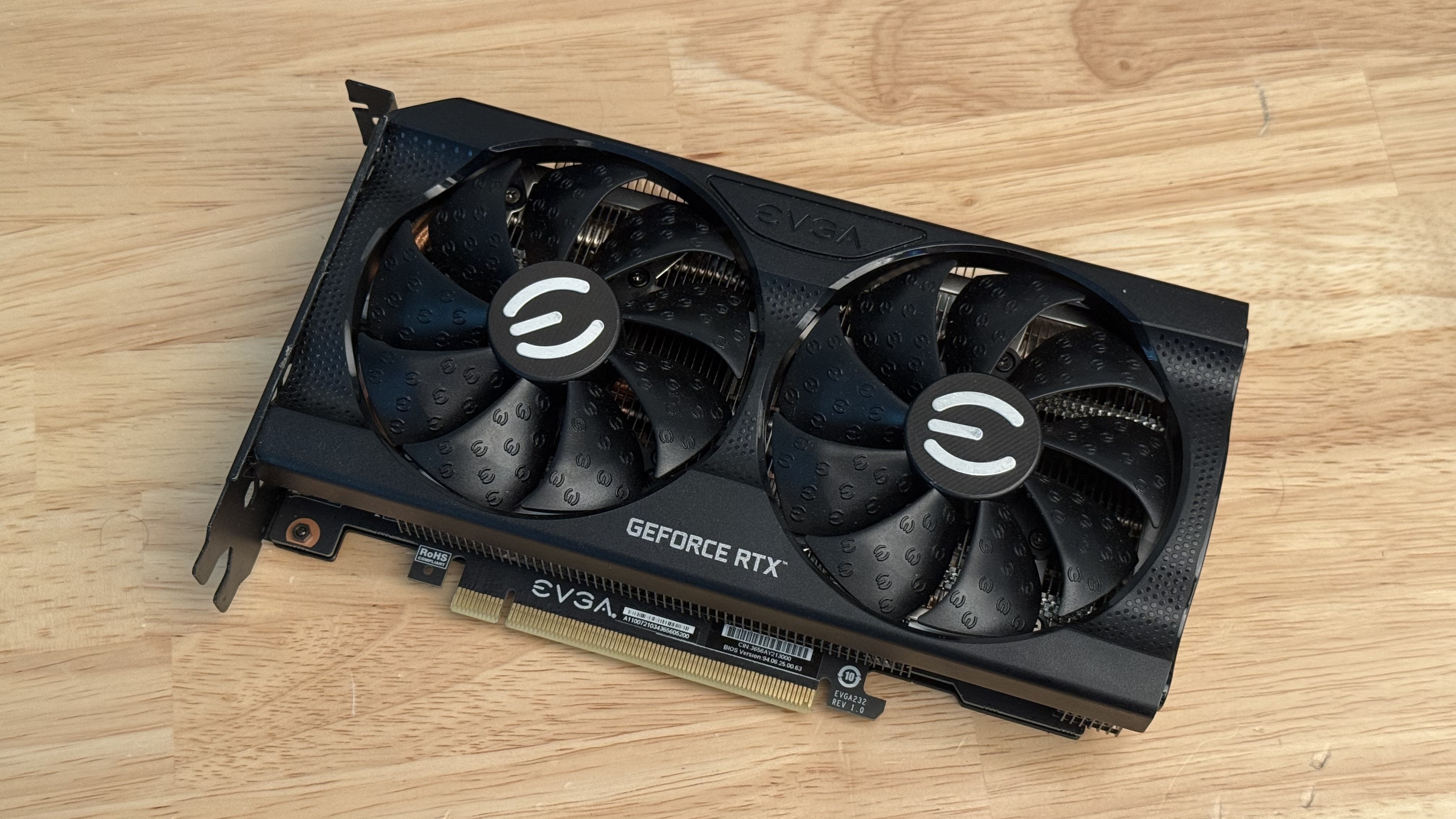 75 Vt gücündə RTX 3060 qrafik kartı köhnə GTX 1060-dan da zəif çıxıb