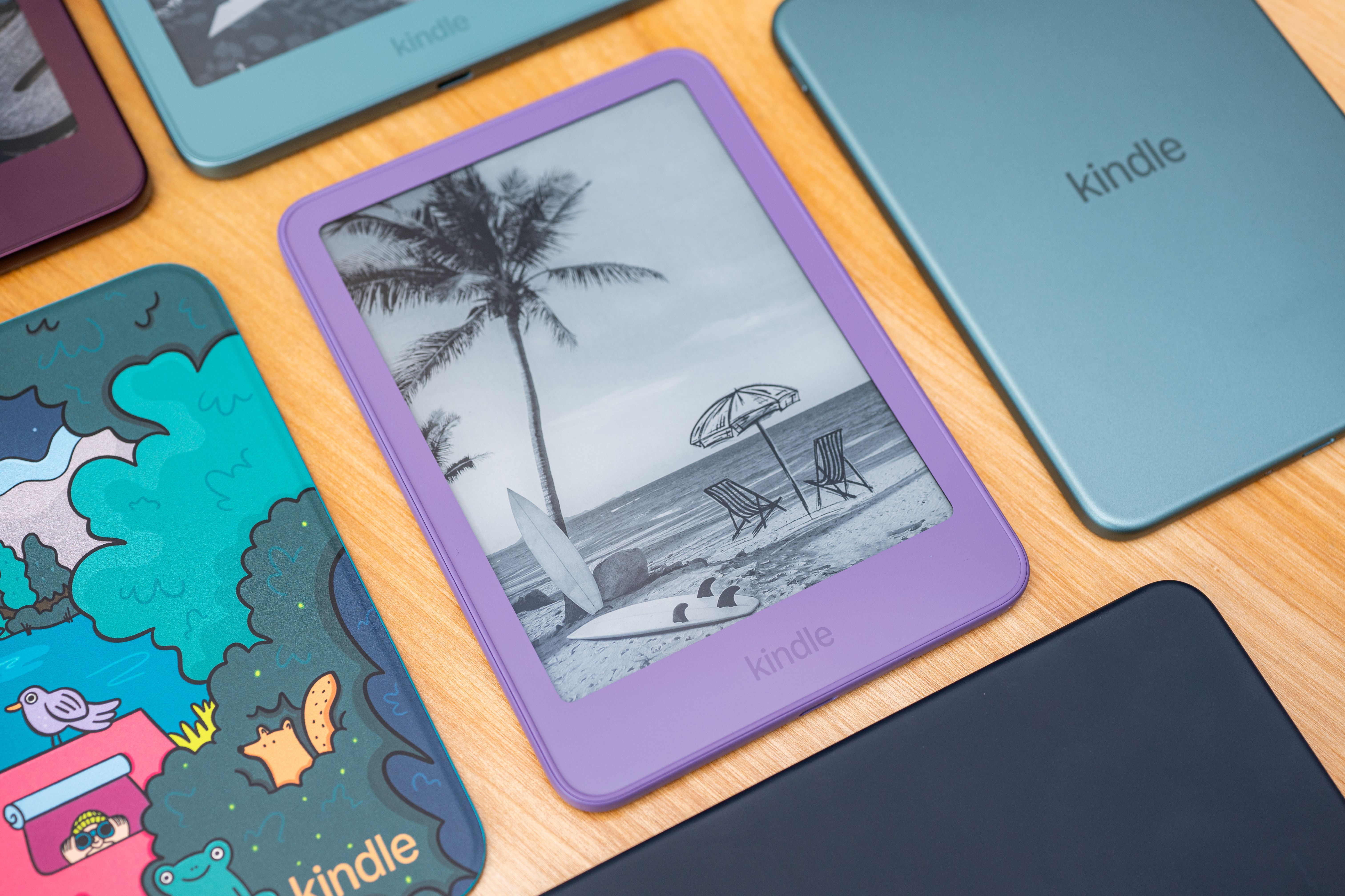 Amazon 3 Kindle elektron kitab oxuyucusu təqdim etdi: 255 manatdan