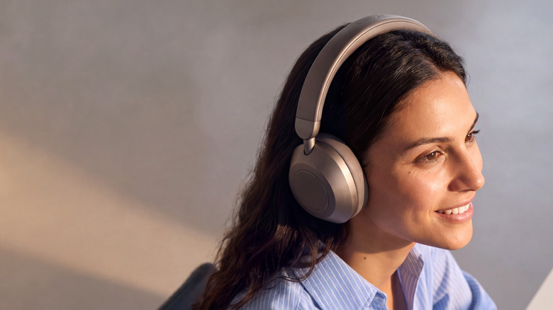Anker danışanın səsini ayıran yeni Soundcore qulaqlıqlarını təqdim etdi