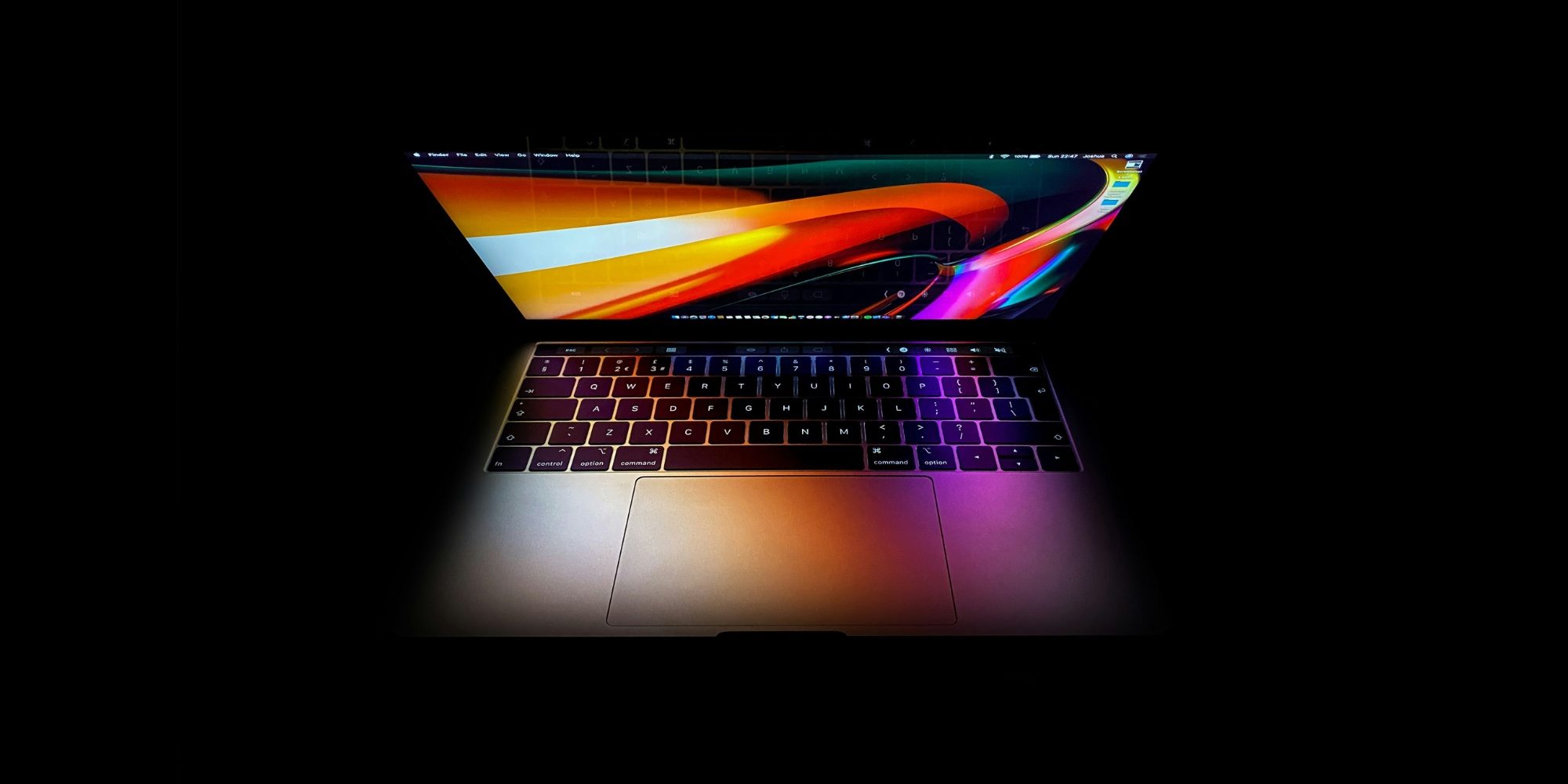 Apple ilk toxunma ekranlı MacBook Pro-ları 27 oktyabrda təqdim edə bilər