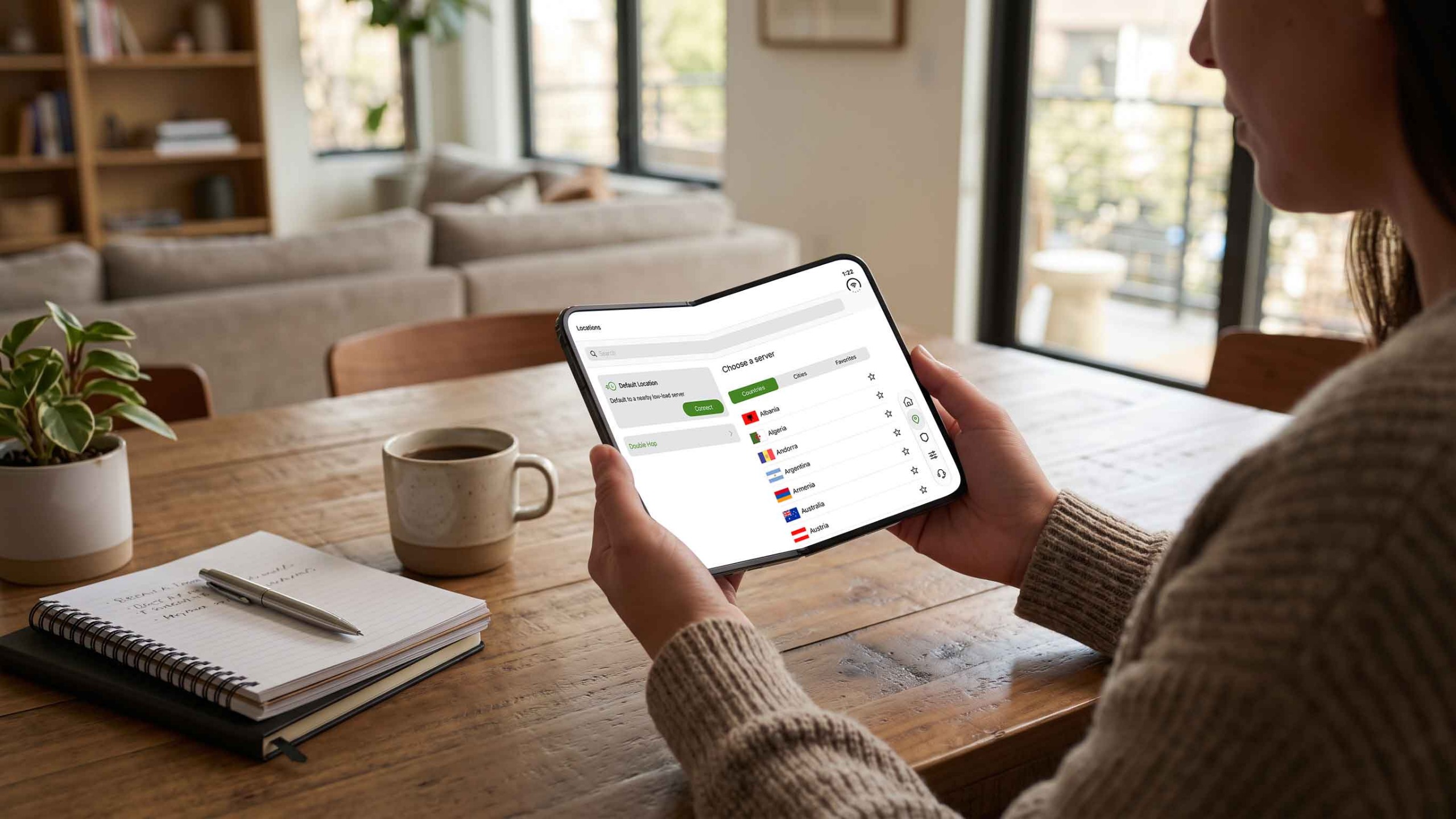 Apple-ın qatlanan iPhone Duo smartfonuna 4 VPN tətbiqi tam uyğunlaşıb
