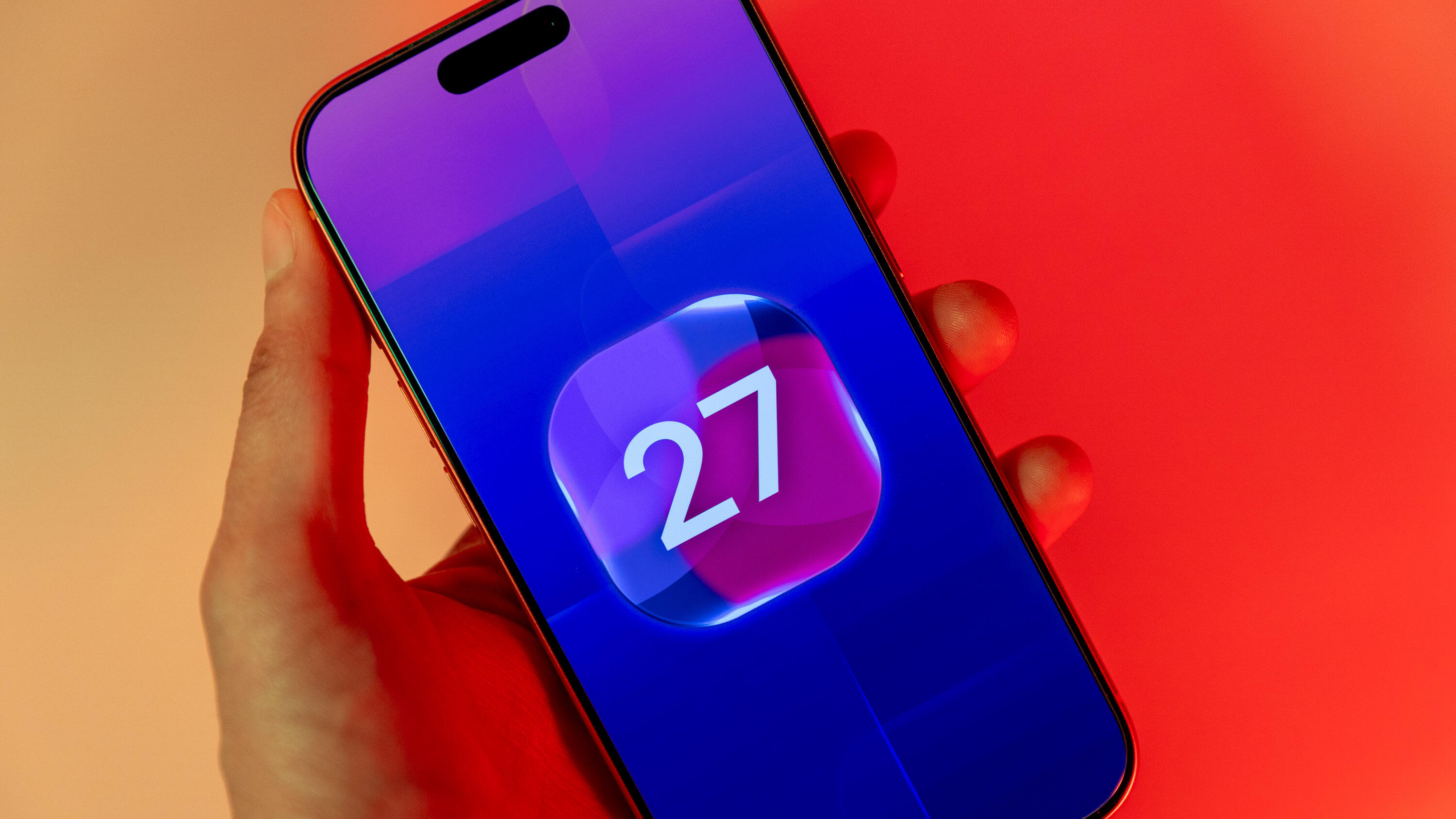 Apple iOS 27-ni yayımladı: Siri AI şəxsi məlumatlarda axtarış edir