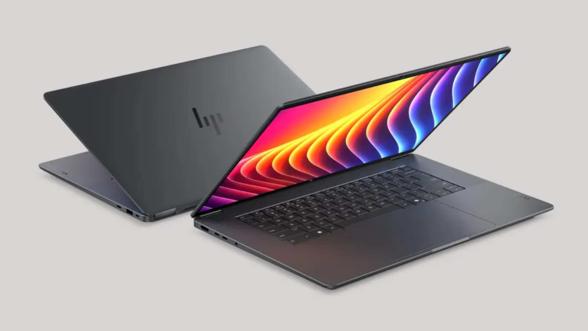 ASUS 748 GB yaddaşlı süni intellekt iş kompüteri təqdim etdi