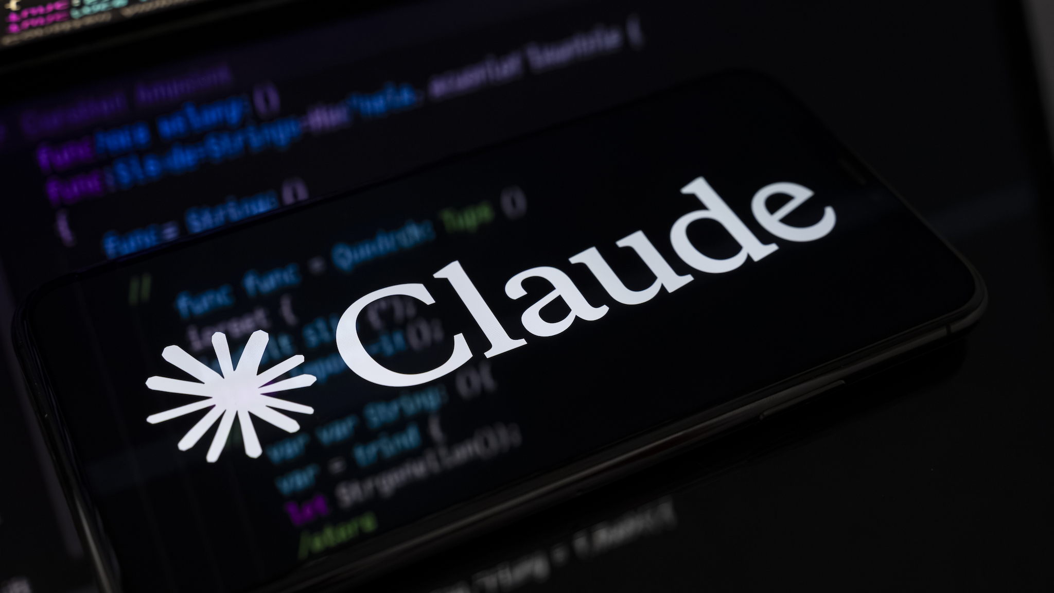 Çində hərbi layihələr üçün Claude modelindən istifadə olunub