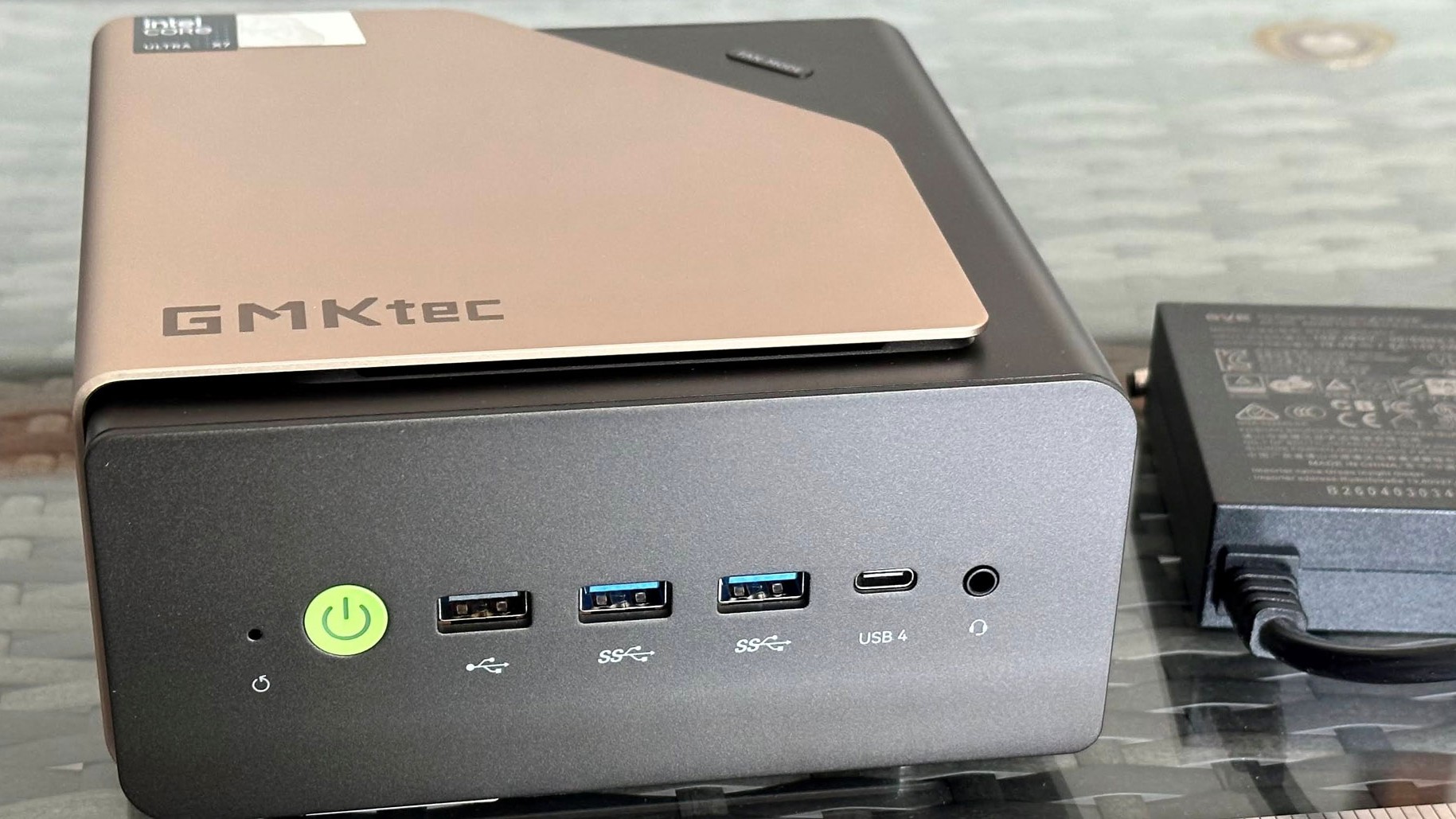 GMKtec süni intellekt üçün Evo-X5 Pro mini kompüterini satışa çıxardı