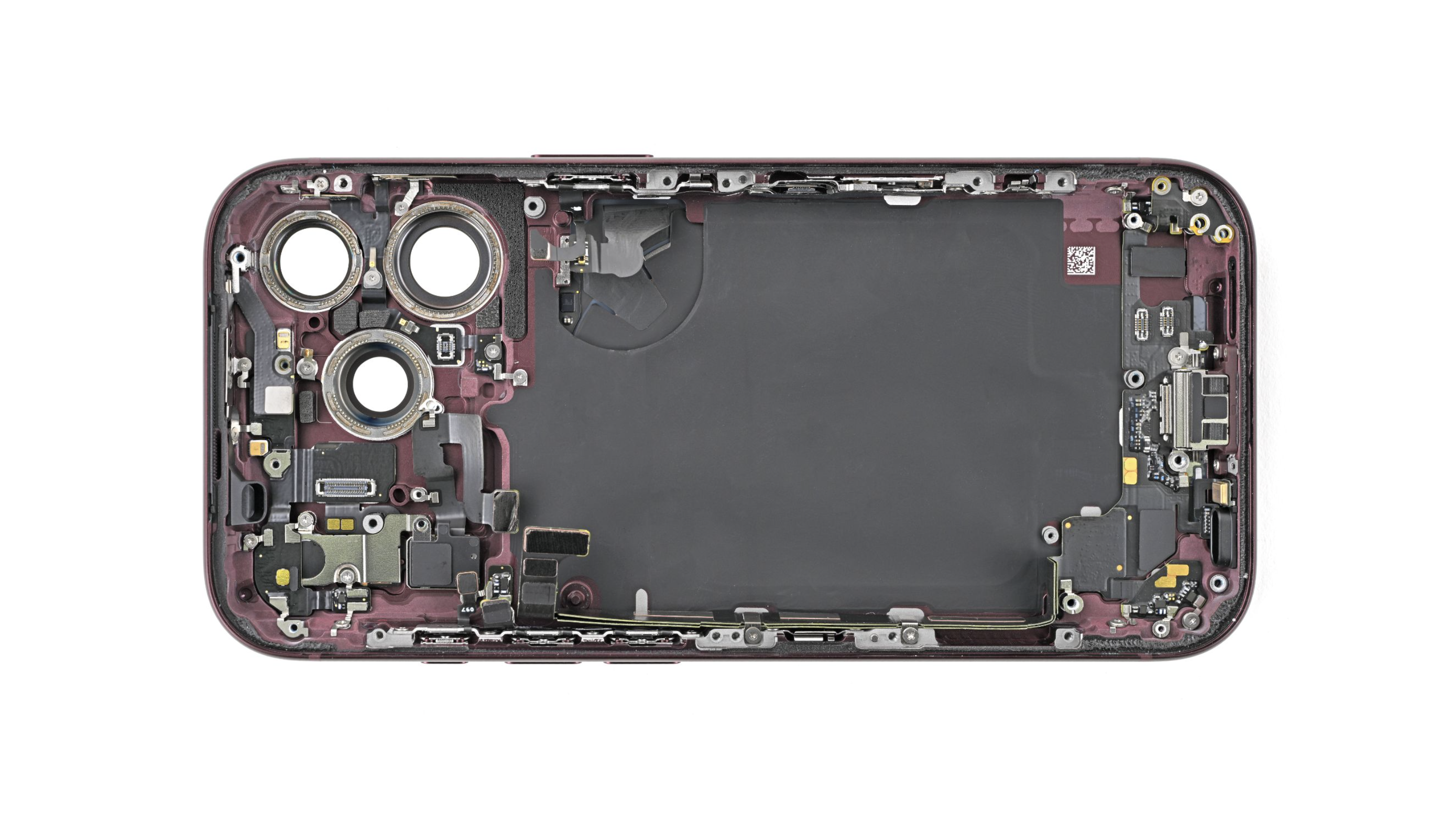 iFixit iPhone 18 Pro və Pro Max-a təmirə yararlılıqda 10 baldan 7 verdi