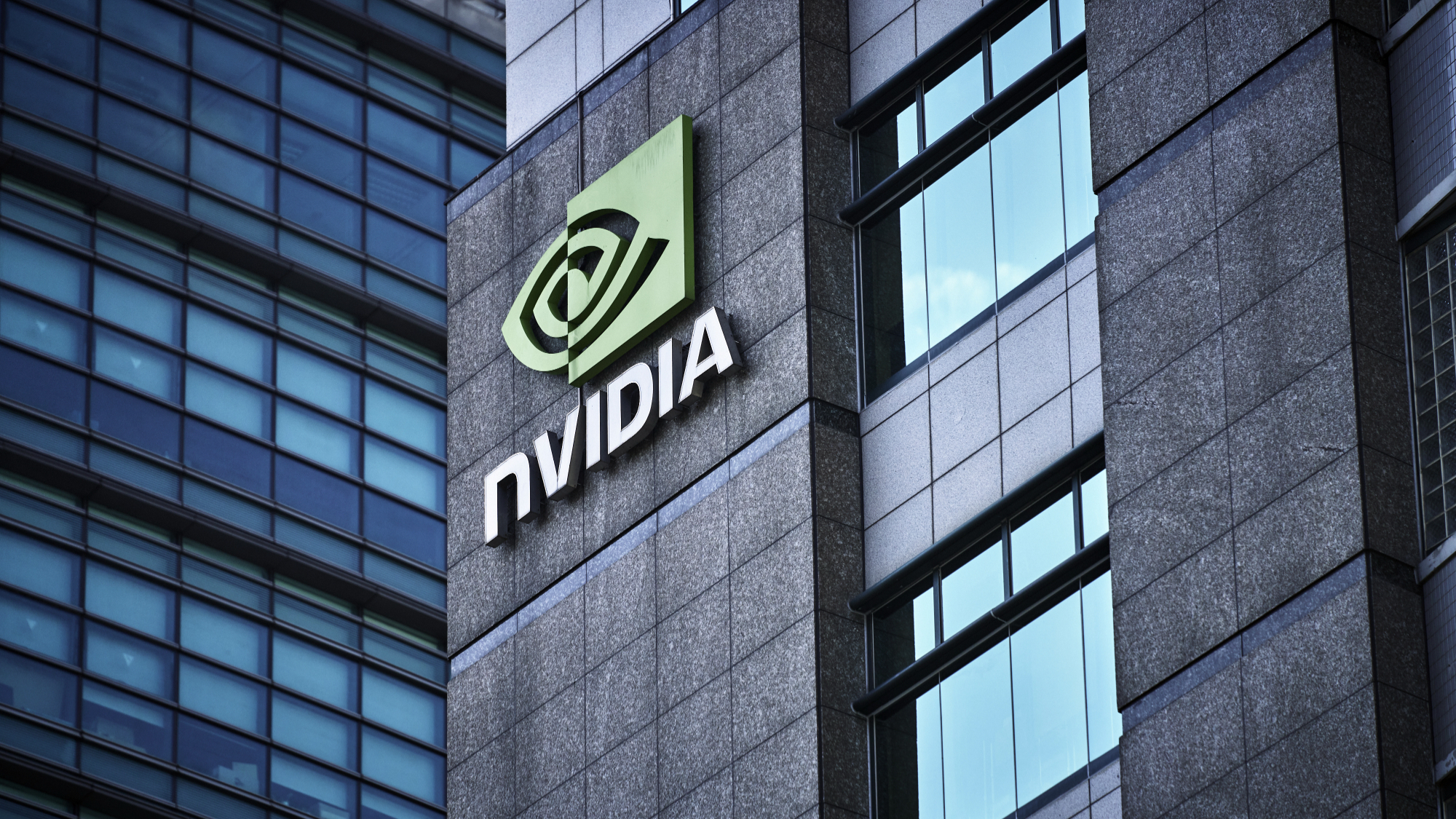 İxracı məhdud Nvidia süni intellekt çipləri Çinə 3 yolla çatdırılır