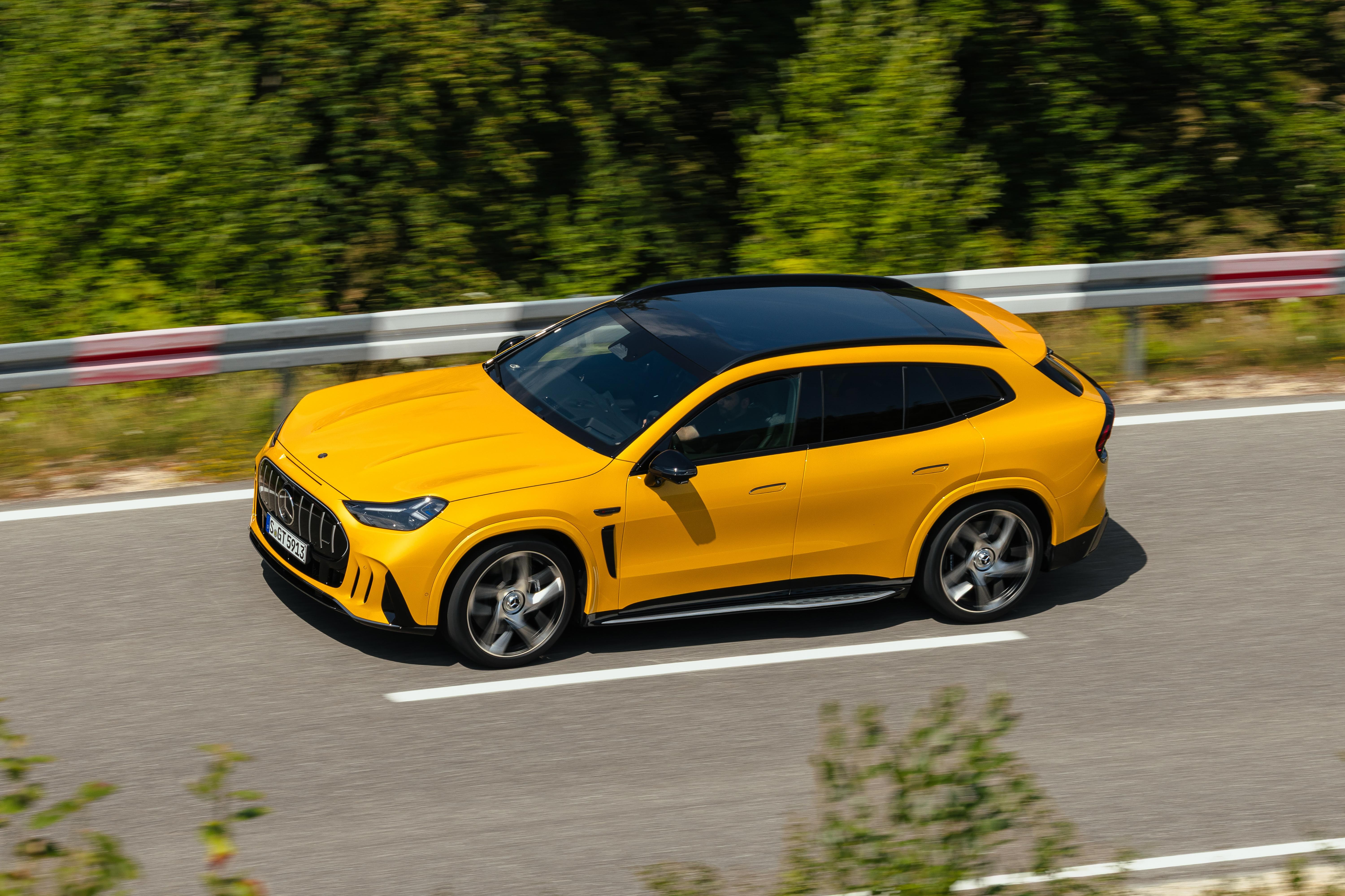 Mercedes-AMG elektrik GT SUV modelini 3 versiyada təqdim etdi