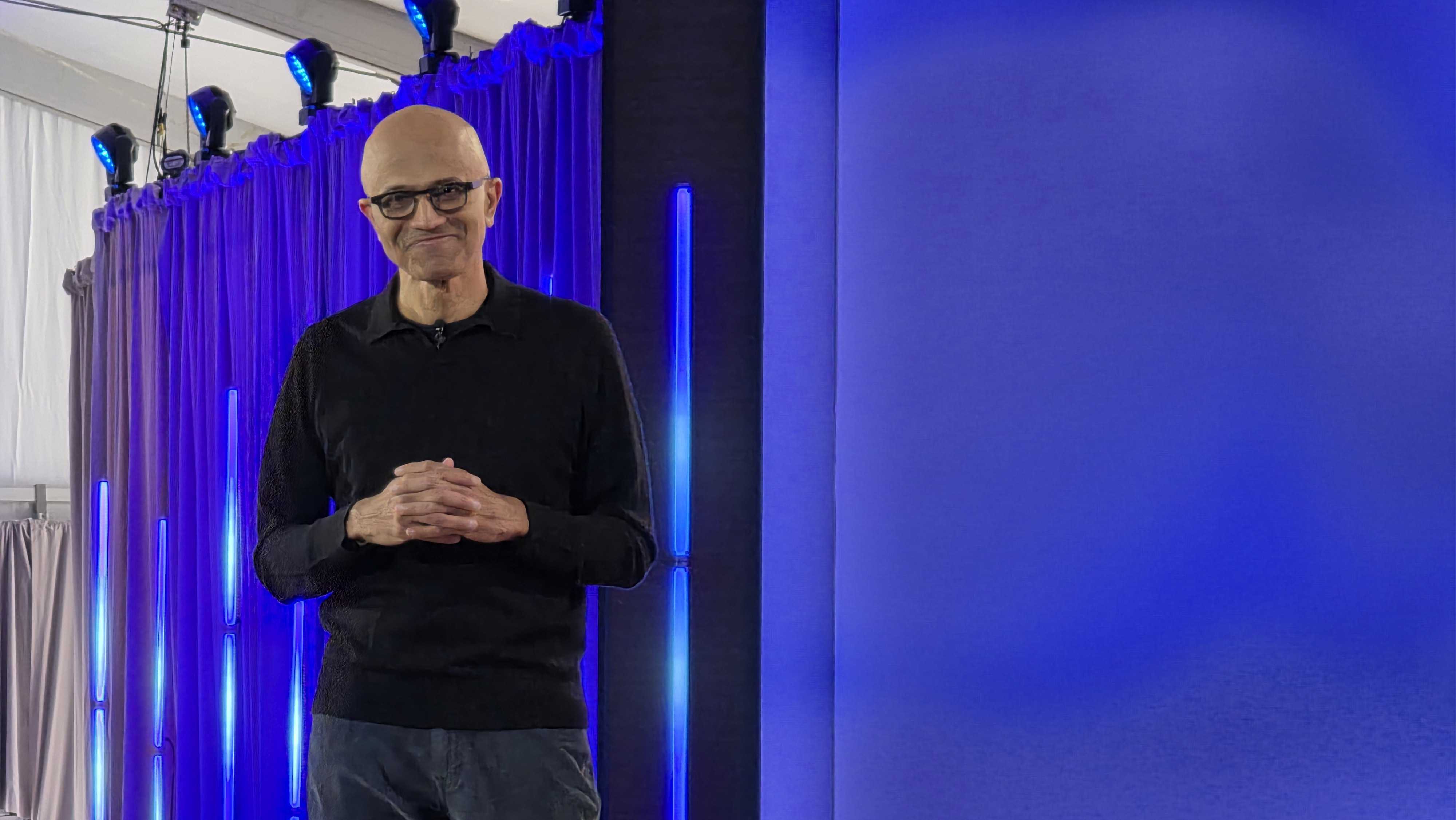 Microsoft direktoru AI təlimini görünməmiş miqyasda oğurluq adlandırıb