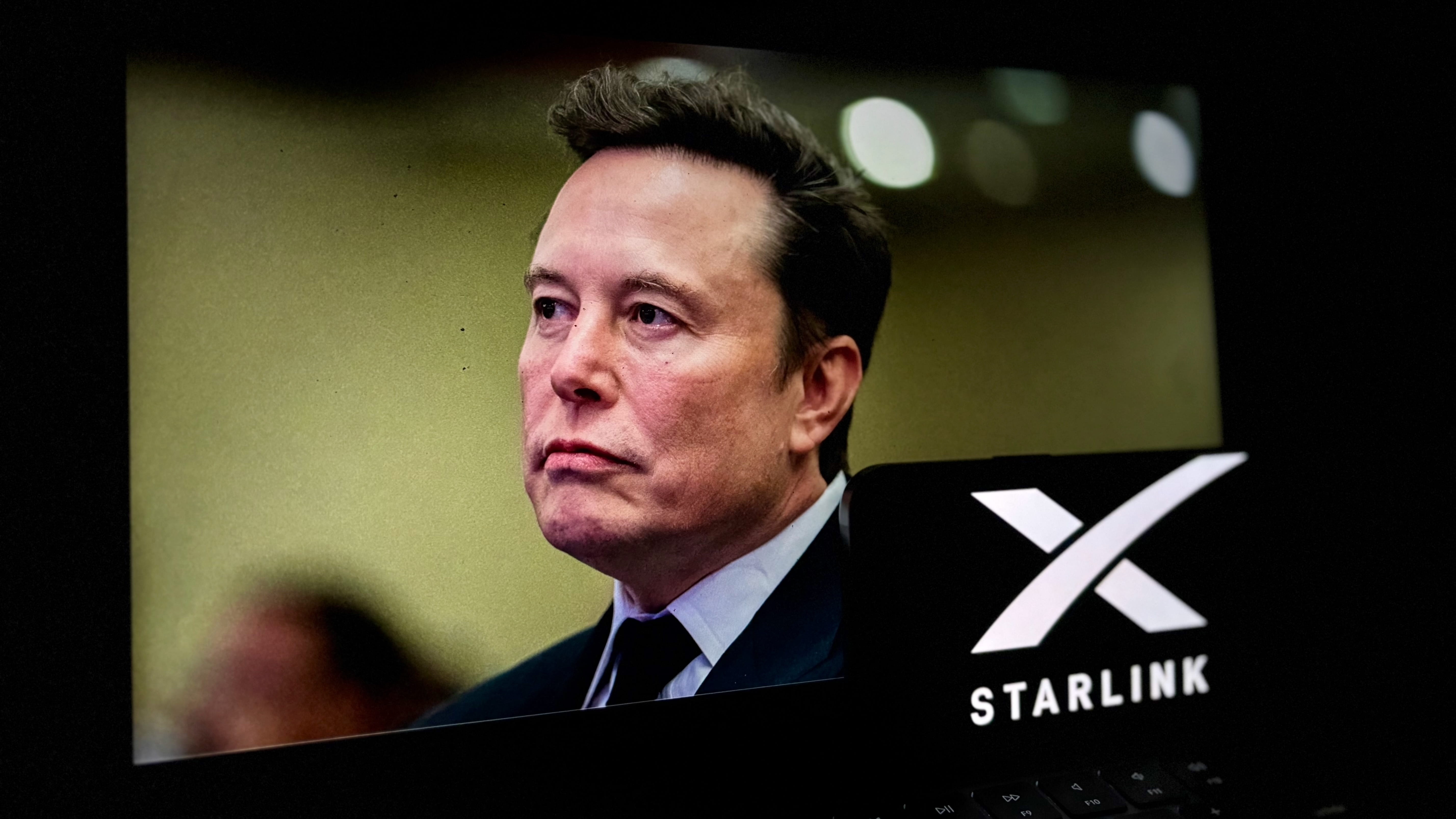 SpaceX Starlink Mobile peyk xidmətini xaricdə birbaşa sata biləcək