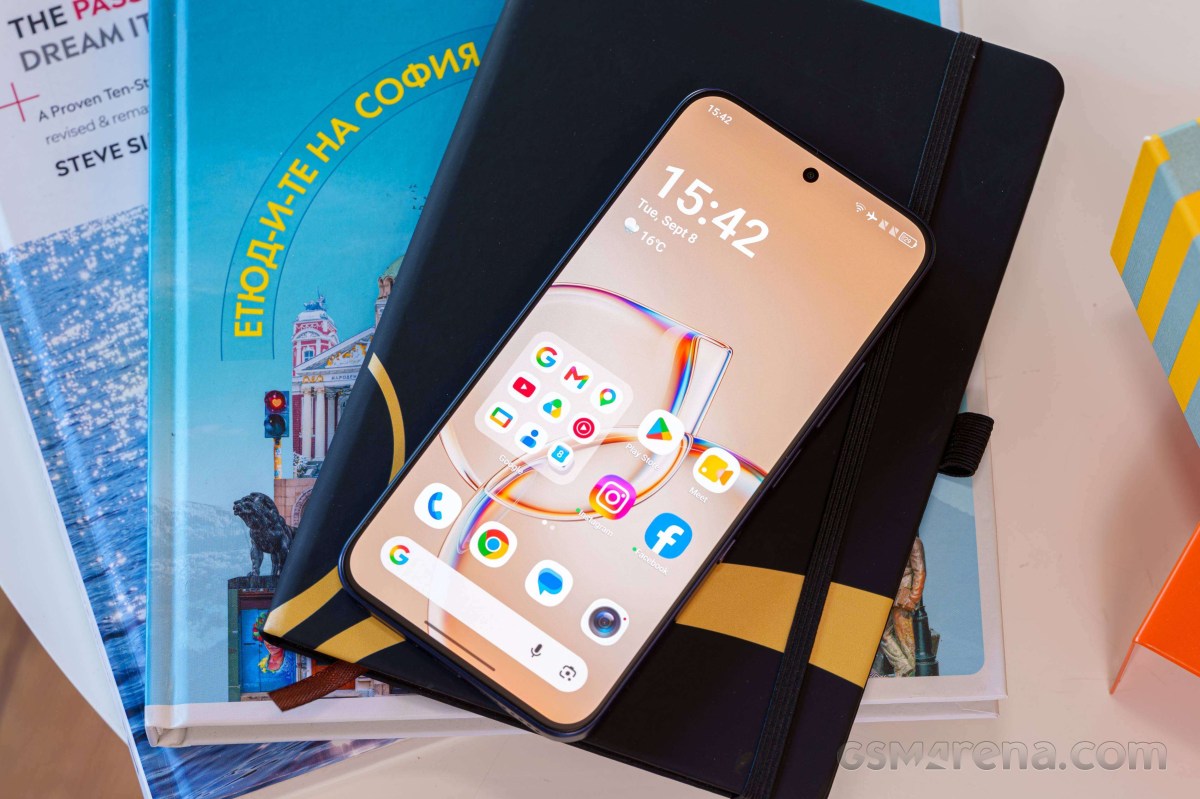 TCL dünyada ilk AMOLED NxtPaper ekranlı P80 Ultra smartfonunu təqdim etdi
