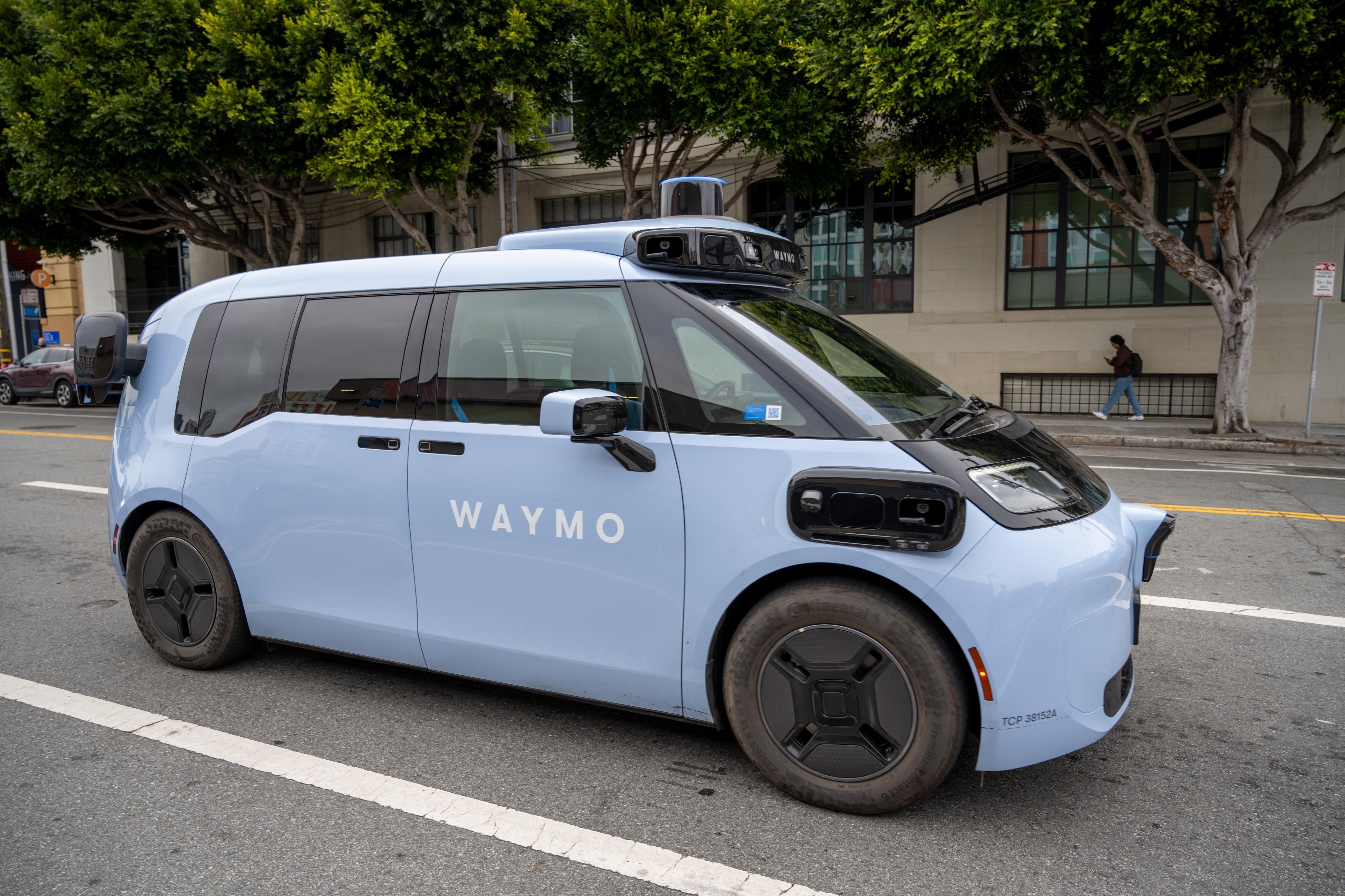 Waymo 2028-ci ildə Sinqapurda robotaksi xidməti açmağı planlaşdırır