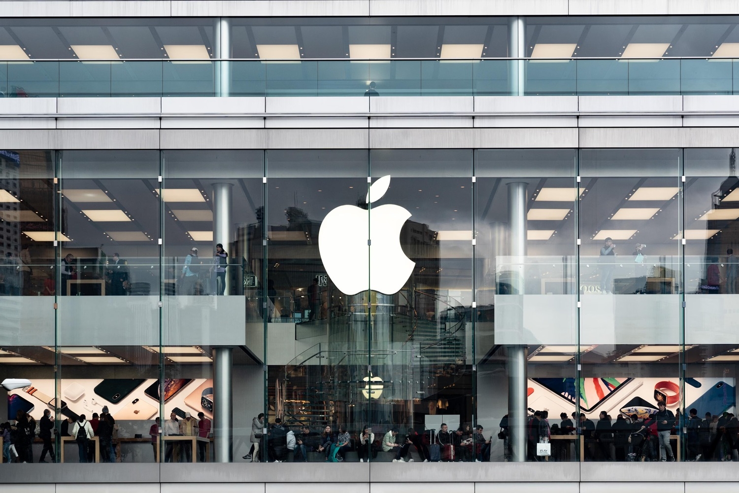 apple-3-foto-esasinda-3d-obyektler-yaradan-suni-zeka-alqoritmi-hazirlayib