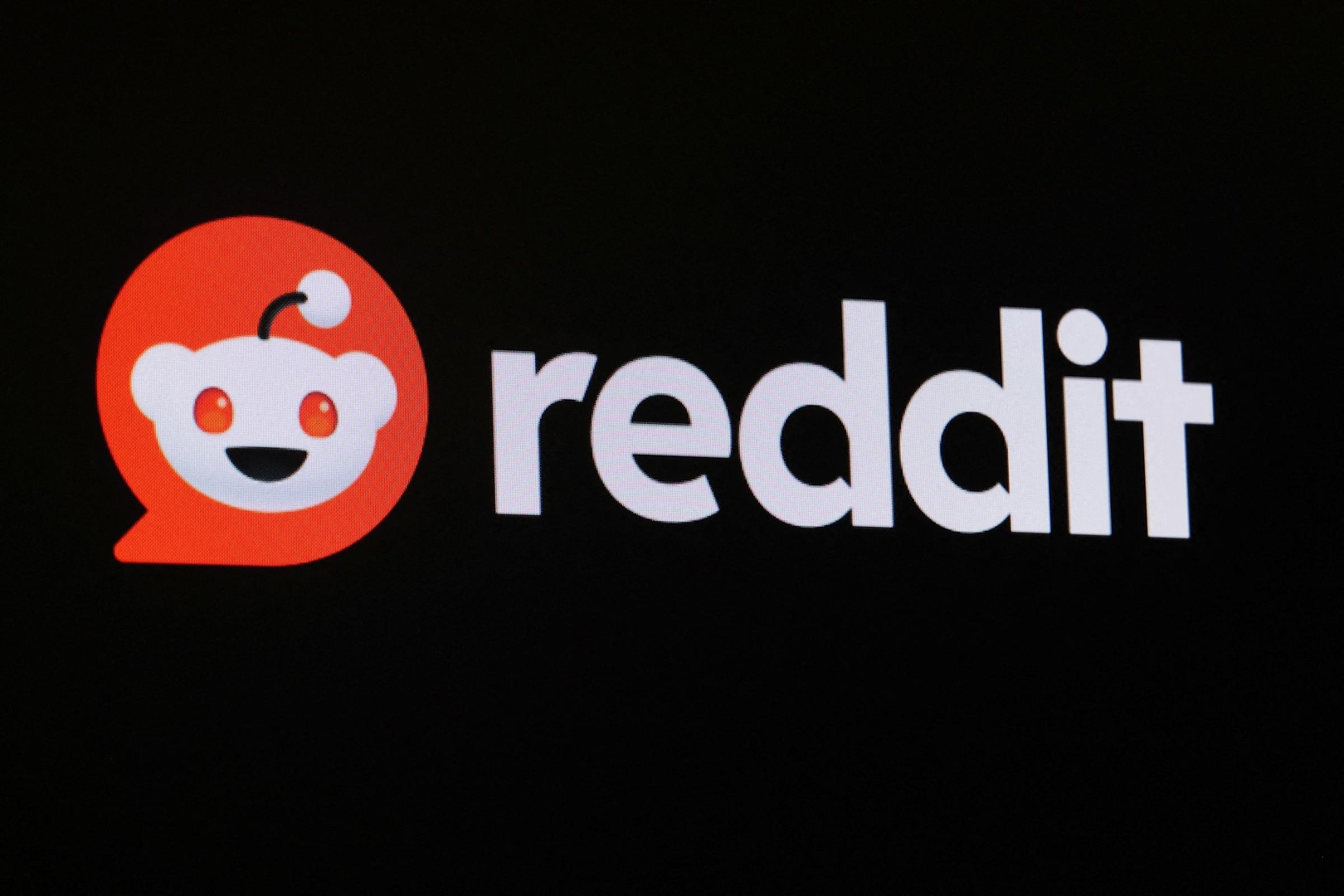 abs-hokumeti-reddit-den-anonim-istifadecinin-kimliyini-teleb-edir