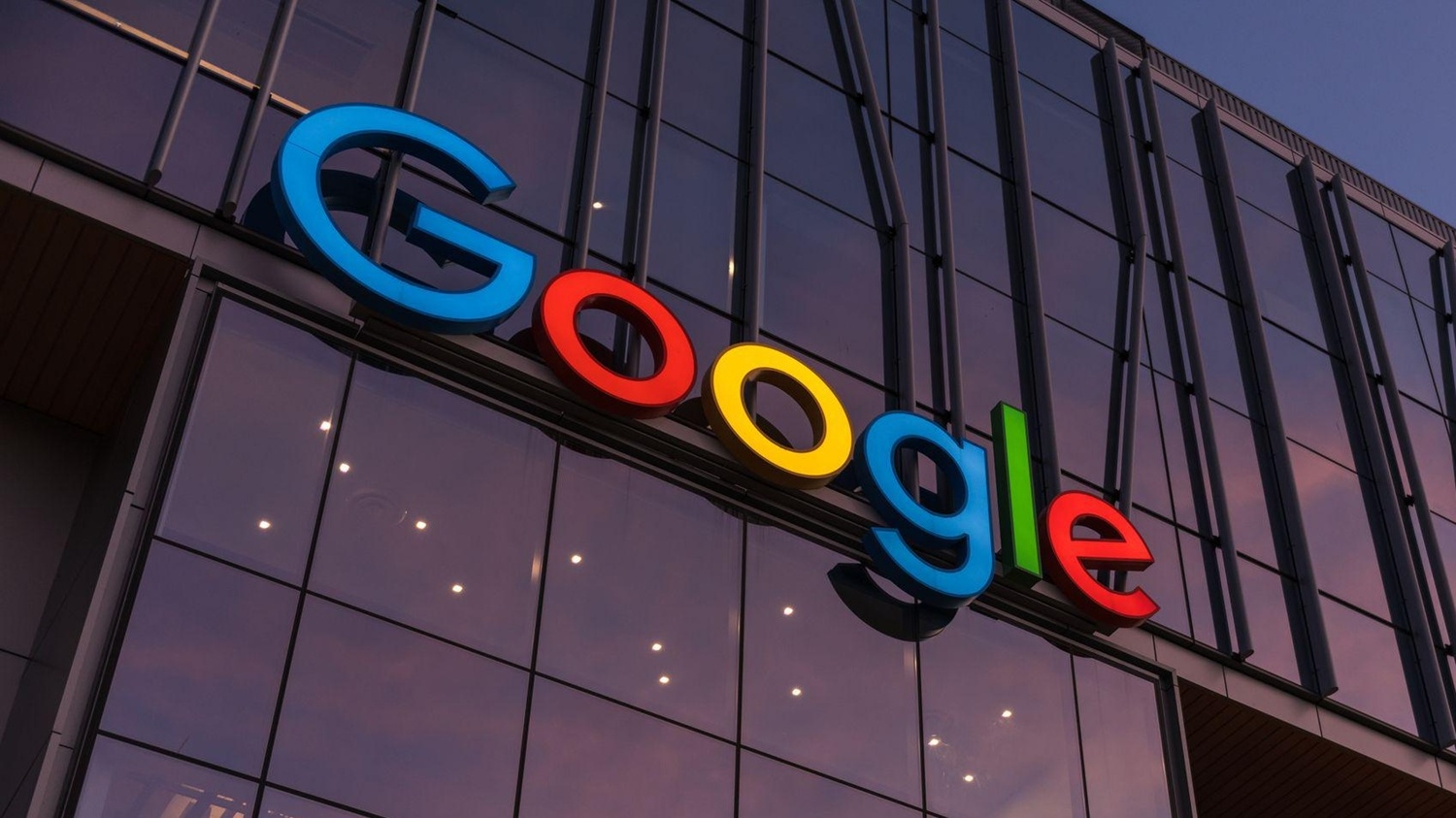 google-un-ana-sirketi-olan-alphabet-bazar-deyeri-3-trilyon-dollara-catmis-dorduncu-sirket-oldu