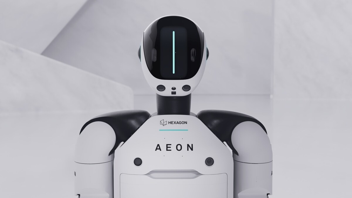 aeon-adli-en-inkisaf-etmis-insanabenzer-robot-teqdim-olunub-video