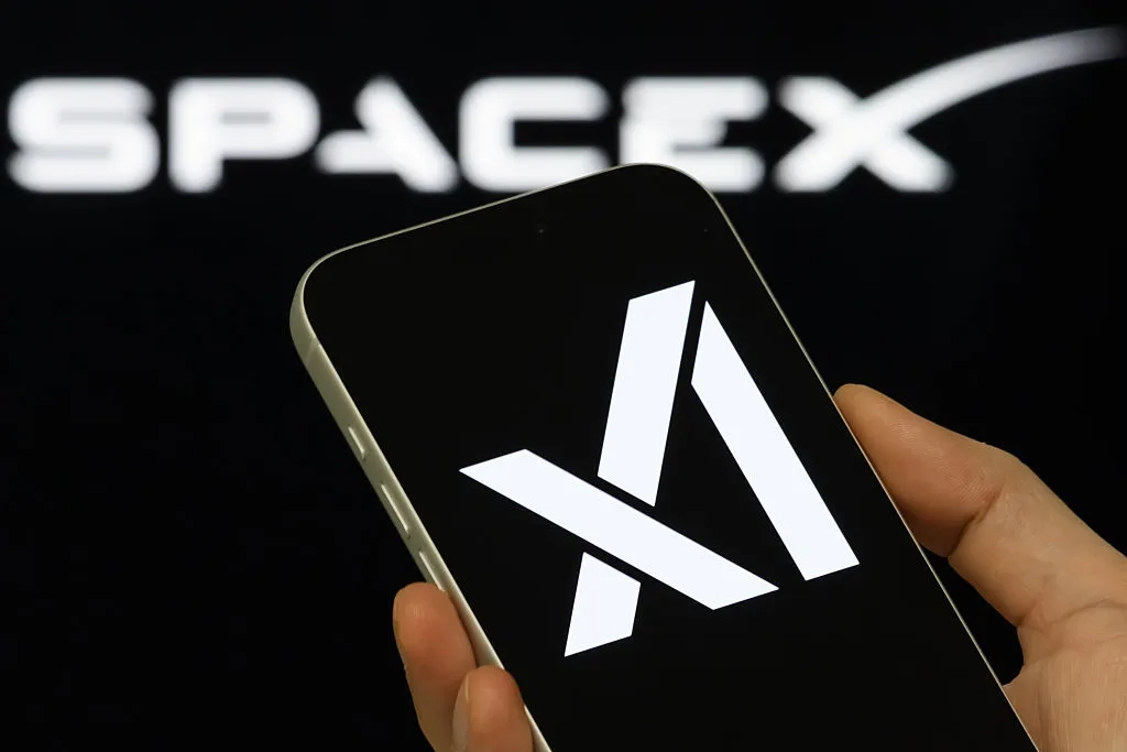 spacexaide-kutlevi-ayriliq-dalgasi