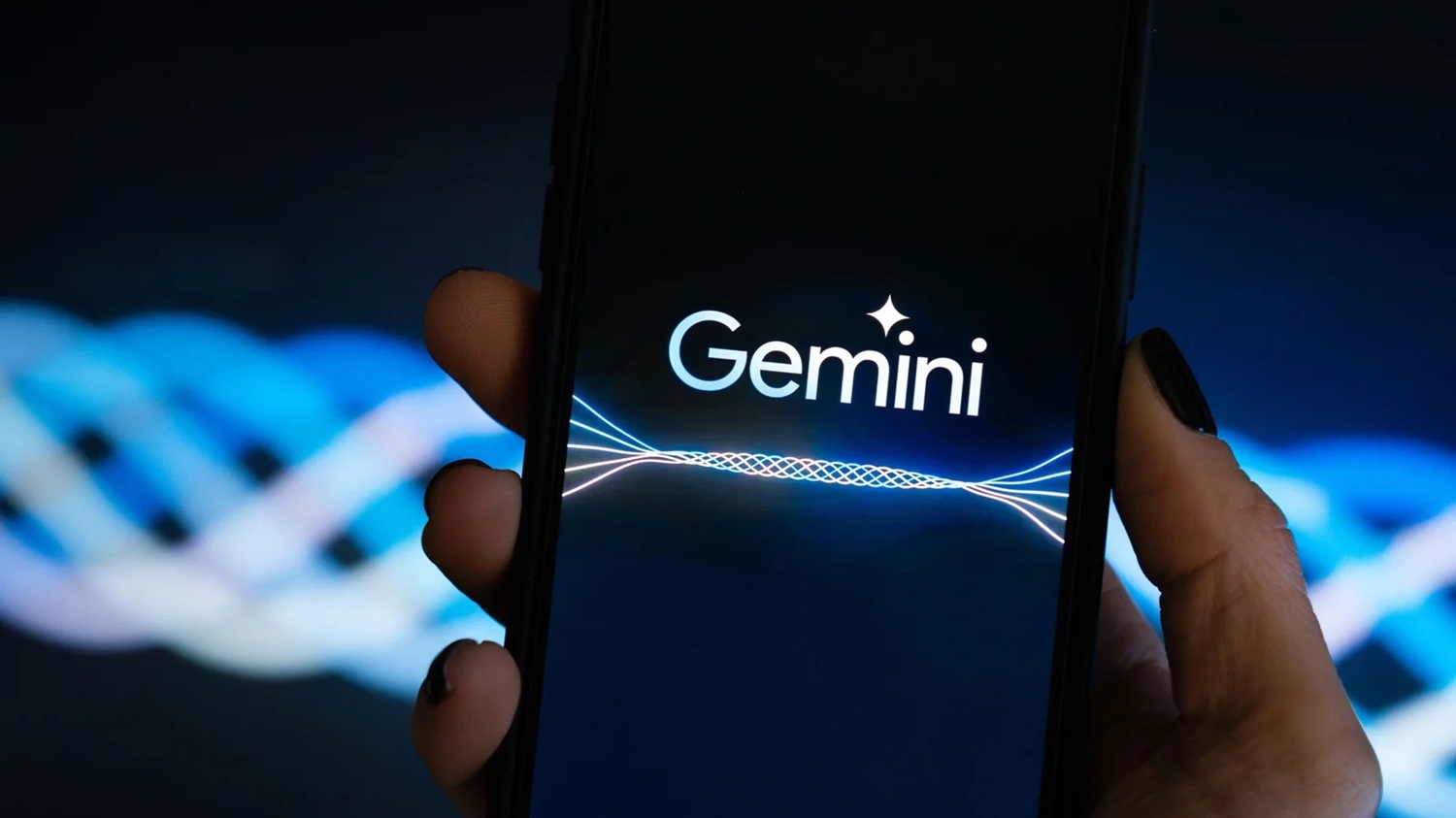 google-gemini-avtomobillere-smart-saatlara-ve-qulaqliqlara-inteqrasiya-edilecek