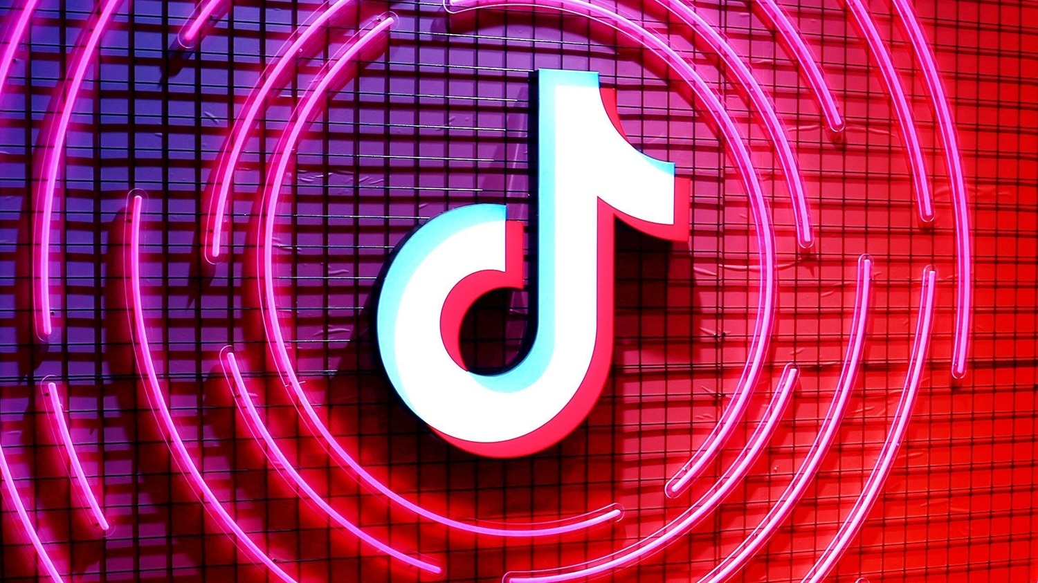 tiktok-da-fotolarin-suni-zeka-ile-canlandirilmasi-funksiyasi-istifadeye-verilib