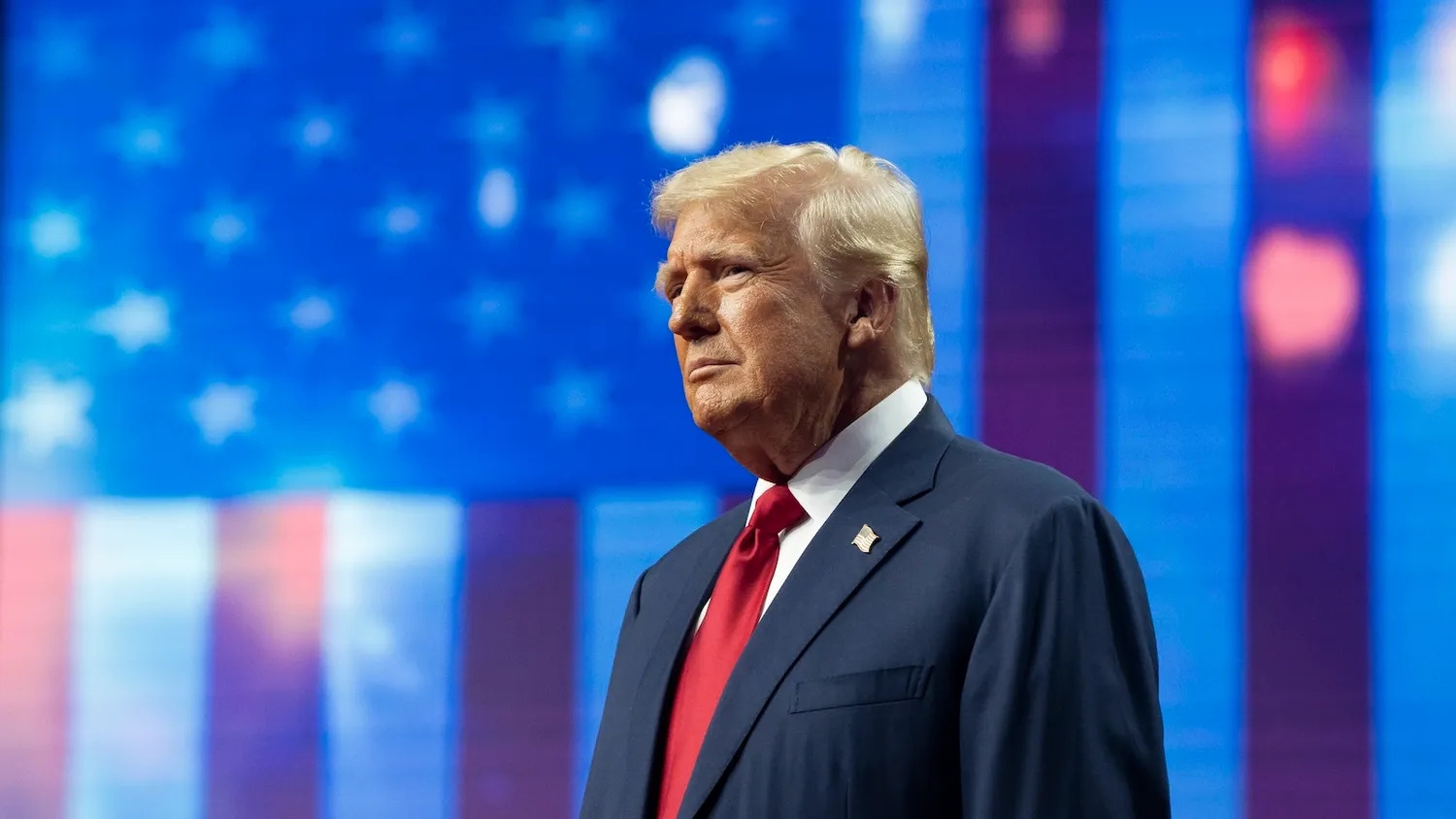 donald-trump-abs-sirketlerine-manee-yaradan-olkelere-elave-rusumlar-tetbiq-ede-biler