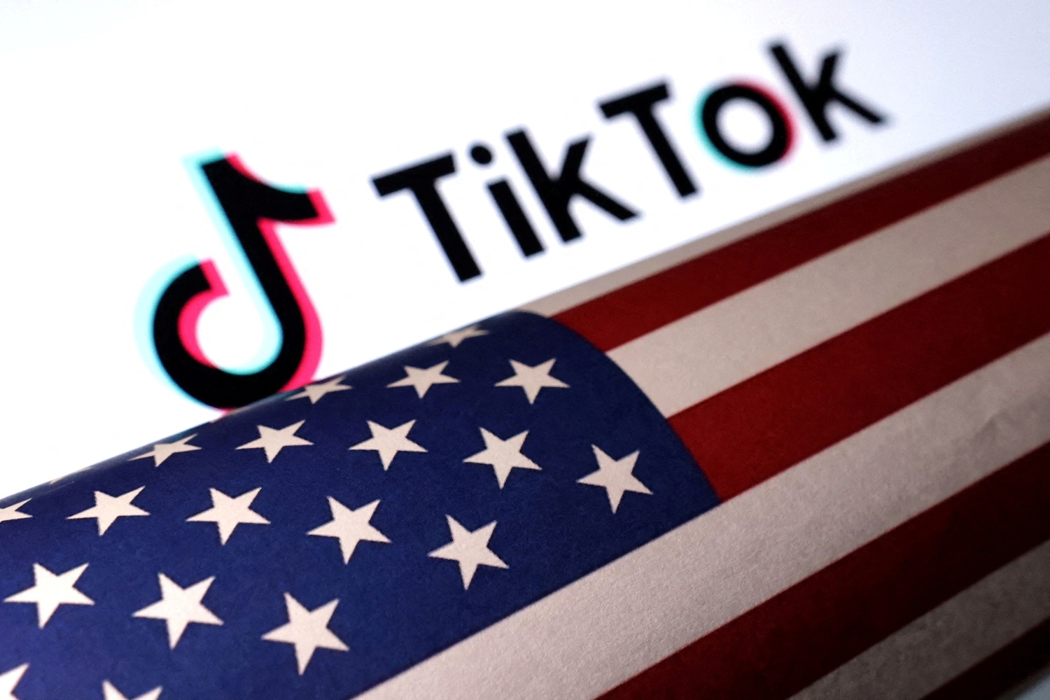 tiktok-un-80-i-abs-menseli-olacaq-lakin-onun-alqoritmi-cin-menseli-olaraq-qalacaq