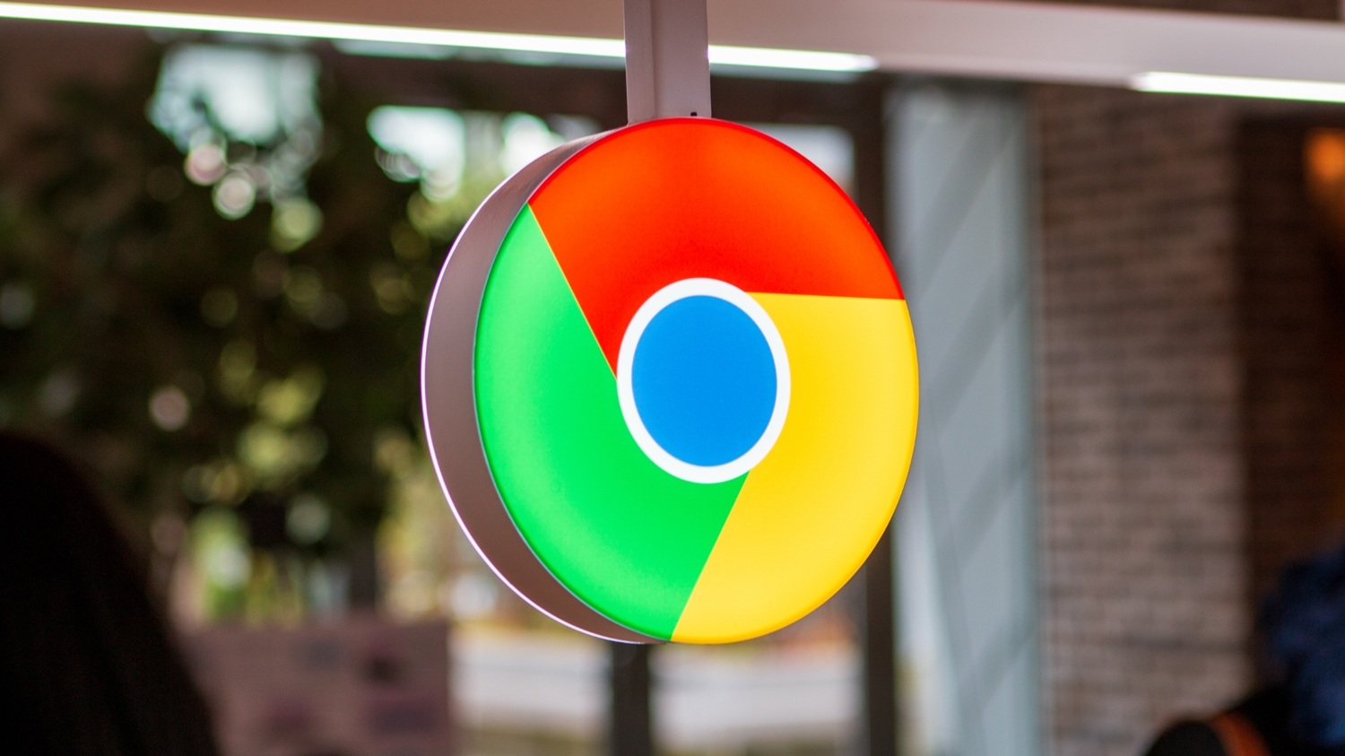mehkeme-google-u-chrome-brauzerini-satmaga-mecbur-etmekden-imtina-edib