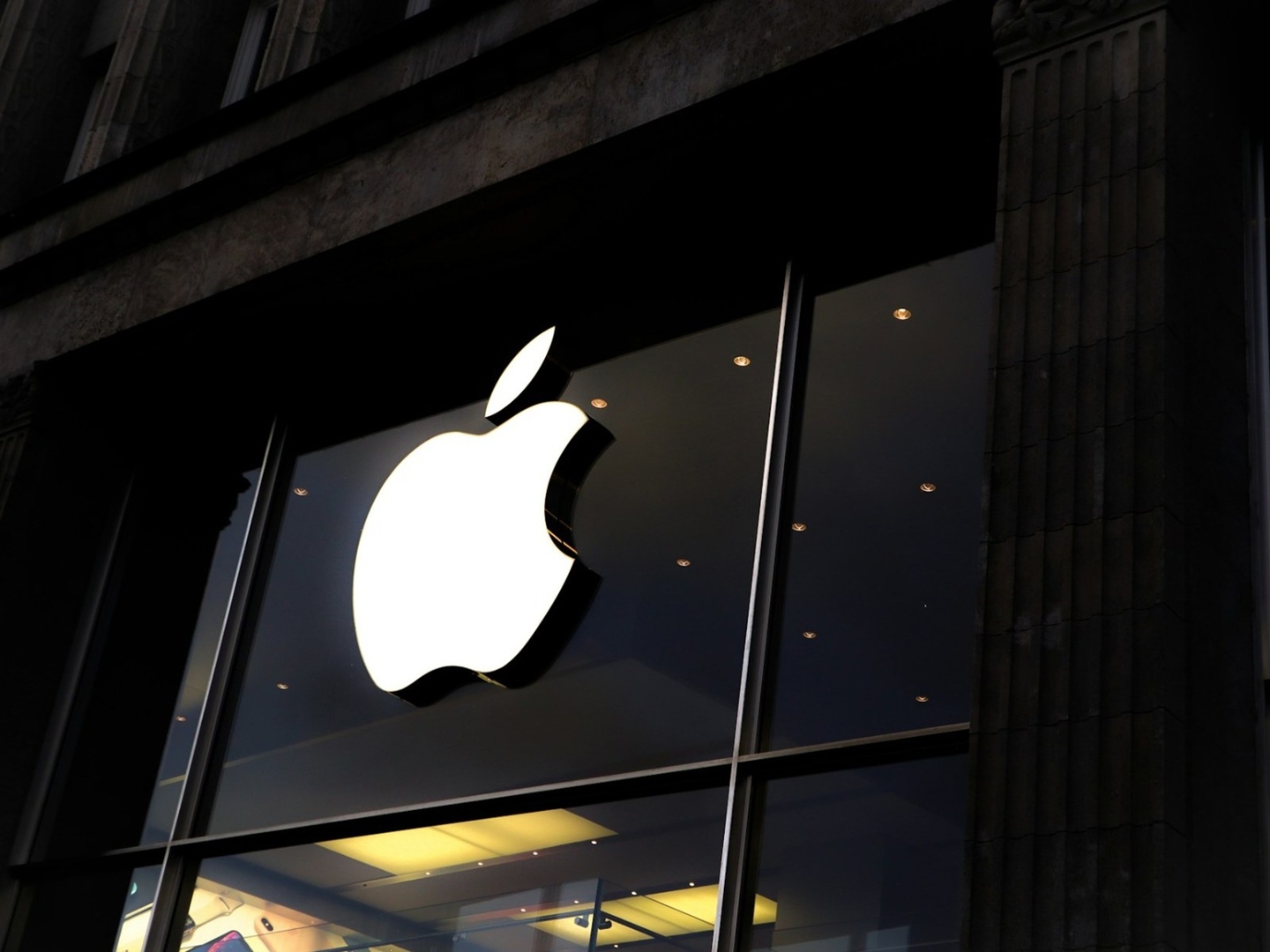 investorlar-apple-dan-suni-zeka-sahesinde-ciddi-addimlar-atmagi-teleb-edirler