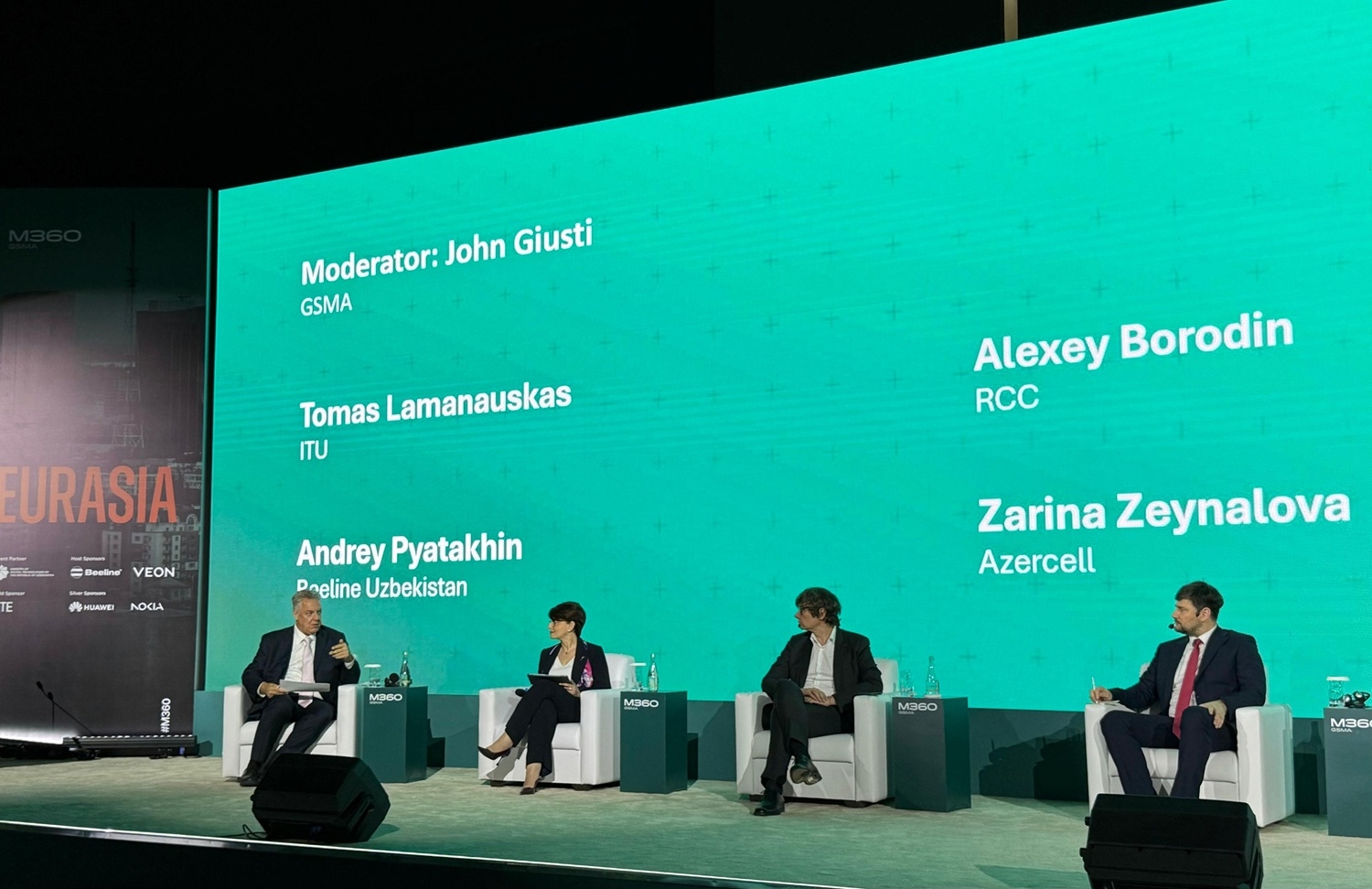 azercell-in-prezidenti-gsma-m360-eurasia-2025-konfransinda-inkluziv-reqemsal-transformasiya-movzusunda-cixis-edib