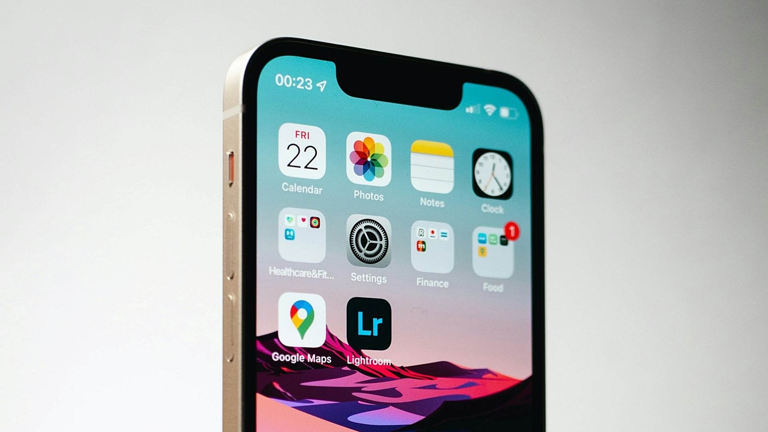 iphone-istifadecileri-internet-deleduzlarina-daha-tez-aldanirlar