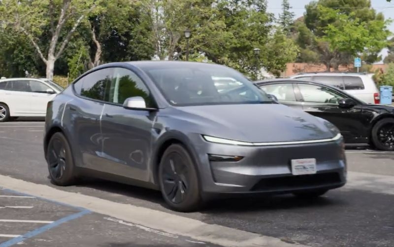 tesla-pilotsuz-taksi-xidmetinin-testine-start-verib-video