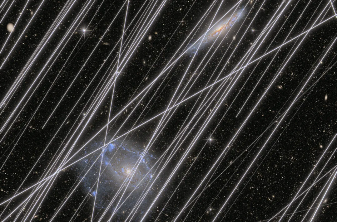 yer-etrafinda-artan-peykler-kosmik-musahideleri-cetinlesdirir