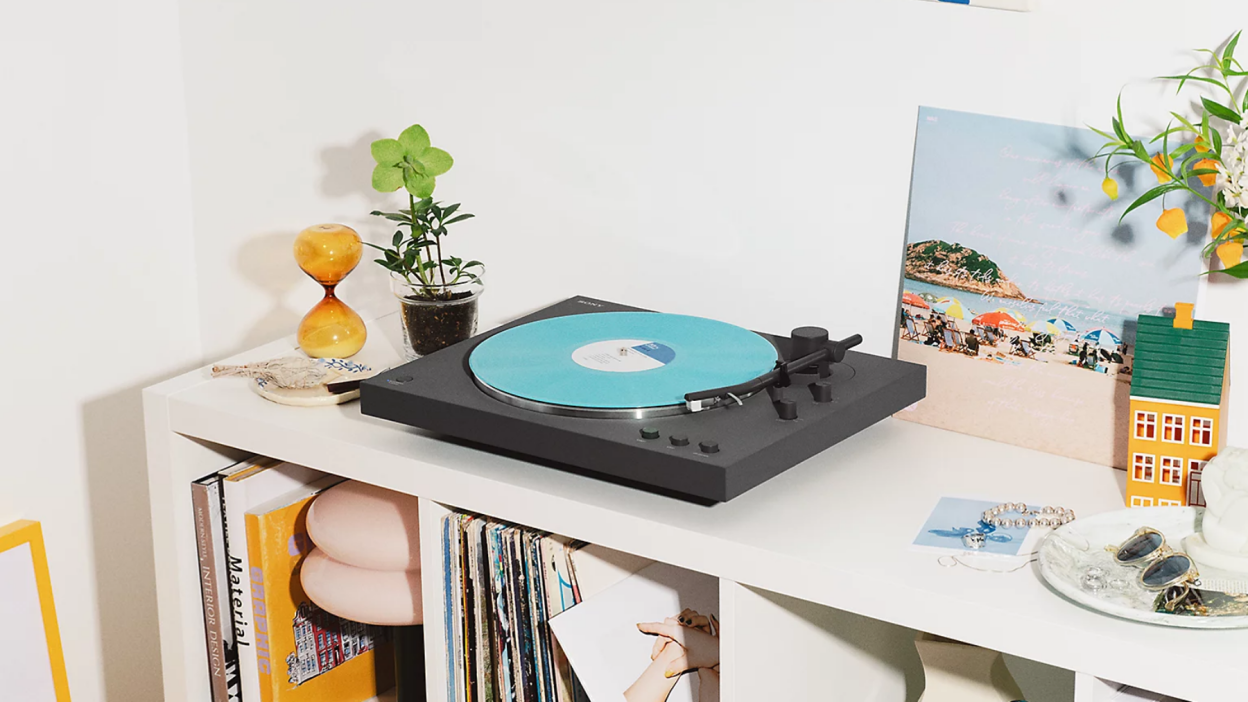 sony-7-ilden-sonra-yeni-bluetooth-vinil-pleyerlerini-teqdim-etdi