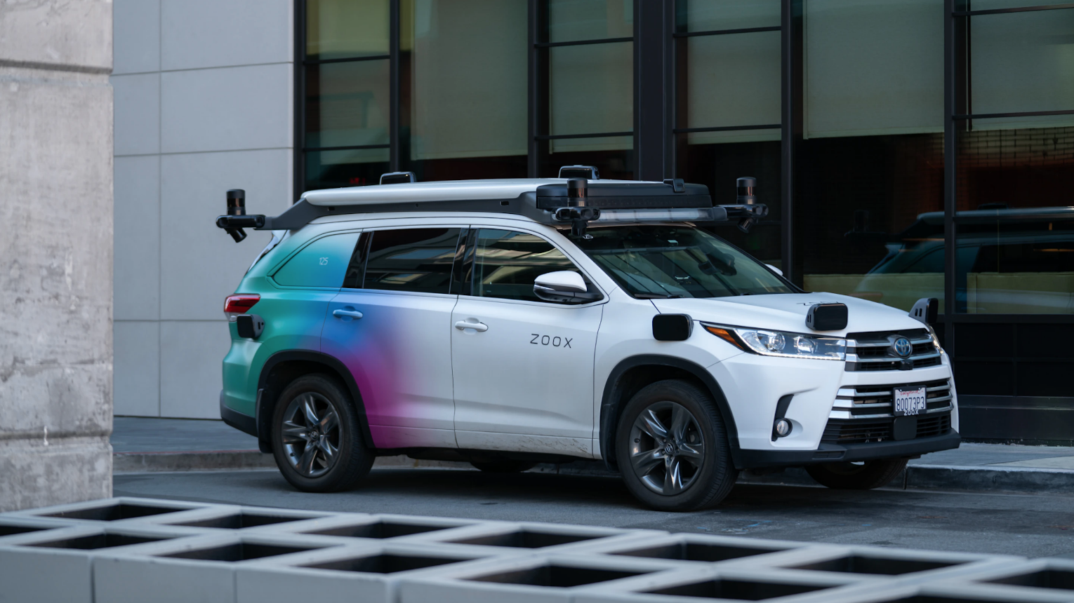 zoox-abs-de-robotaksi-sebekesini-genislendirir