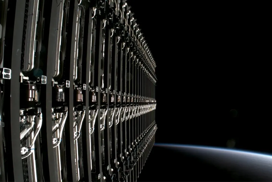 daha-bir-starlink-peyki-muemmali-sekilde-partladi