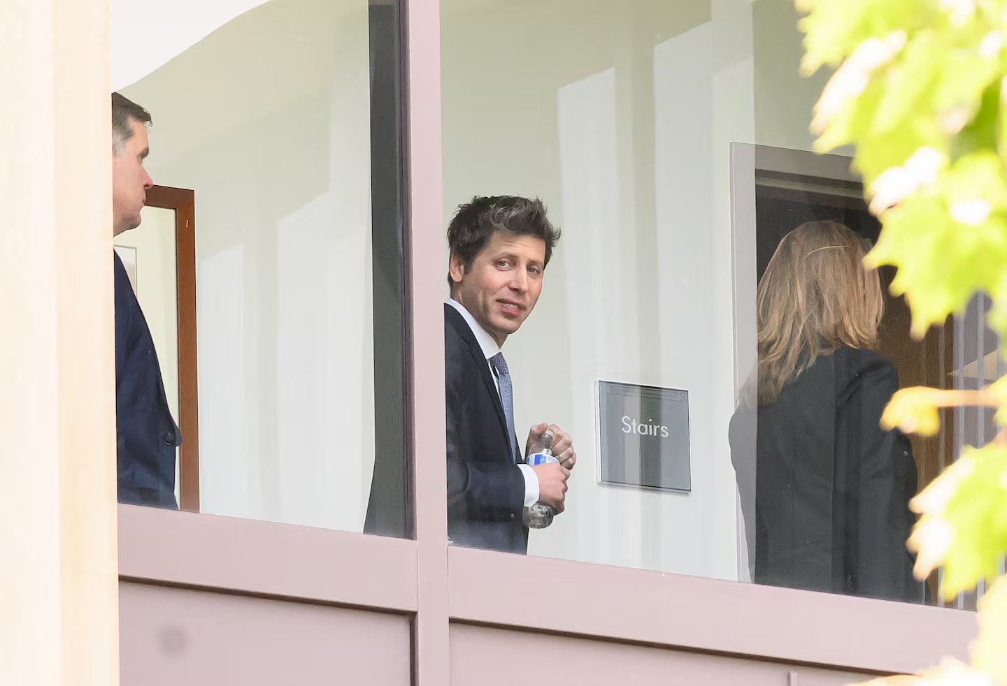 sam-altman-mehkemede-elon-musk-i-hedef-aldi