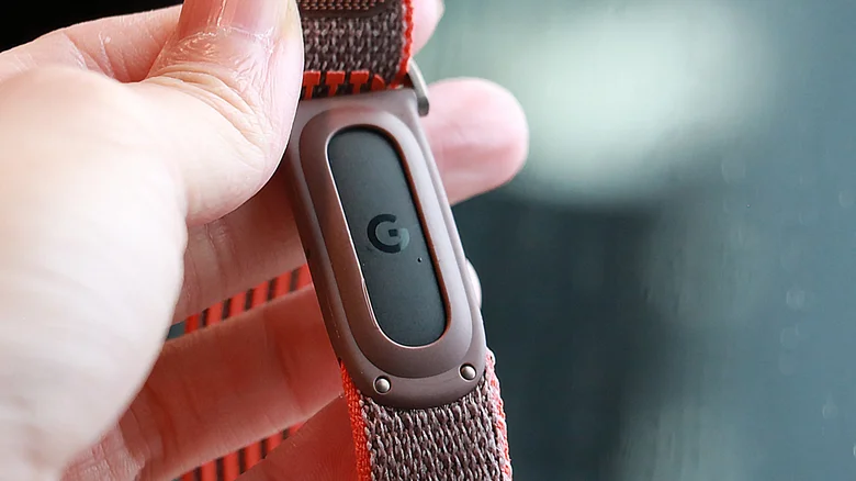 google-fitbit-air-ucun-3d-cap-edile-bilen-aksesuarlarin-certyojlarini-paylasdi
