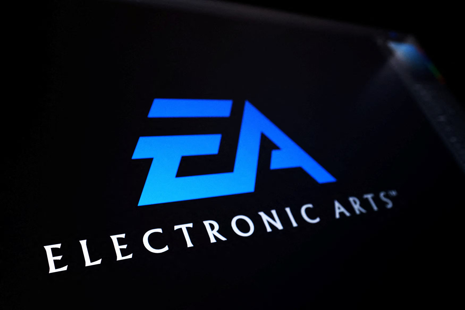 ea-artiq-ozel-sirketdir