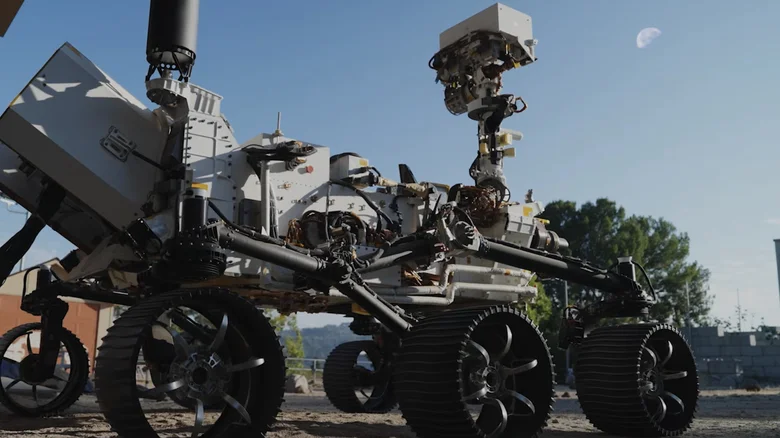 nasa-mars-ucun-hazirlanan-roveri-aya-gondermeyi-planlasdirir