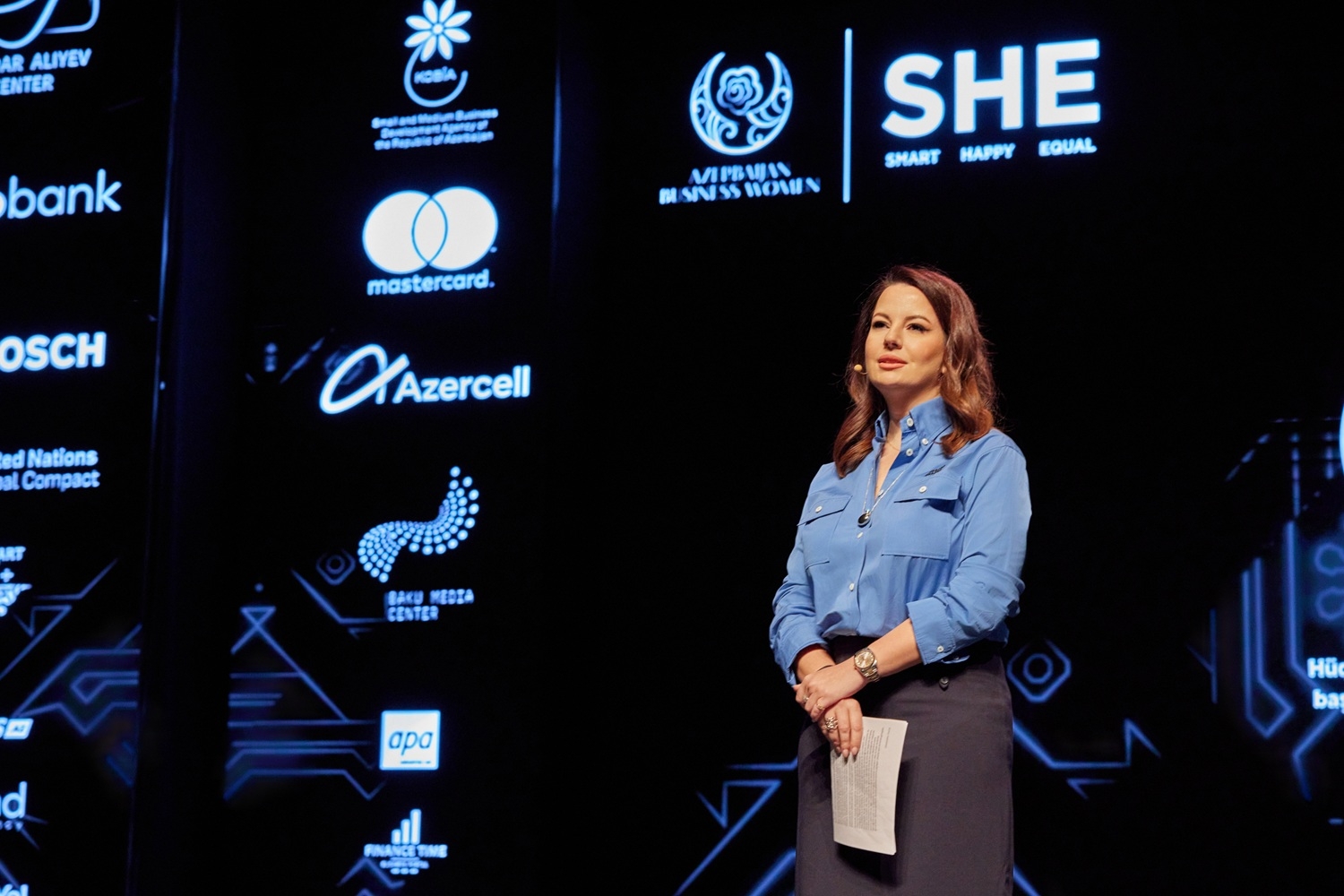 isguzar-qadinlar-novbeti-defe-she-congressde-bir-araya-geldi