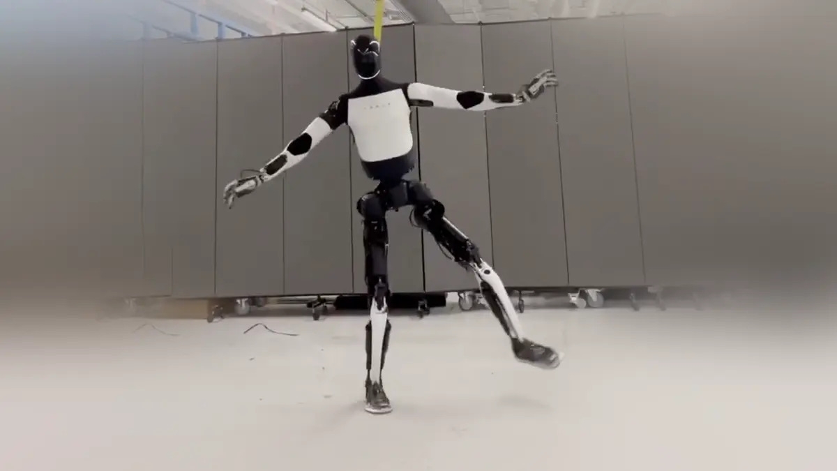 tesla-nin-optimus-robotu-reqs-etmeyi-oyrenib-video