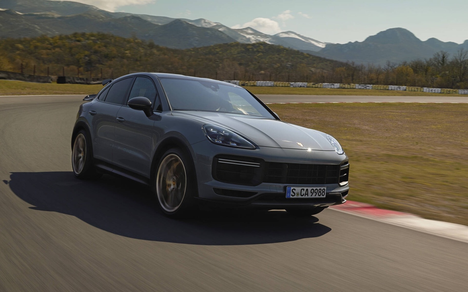 porsche-suni-intellekt-esasli-virtual-test-sayesinde-120-prototipin-yaradilmasindan-imtina-edib