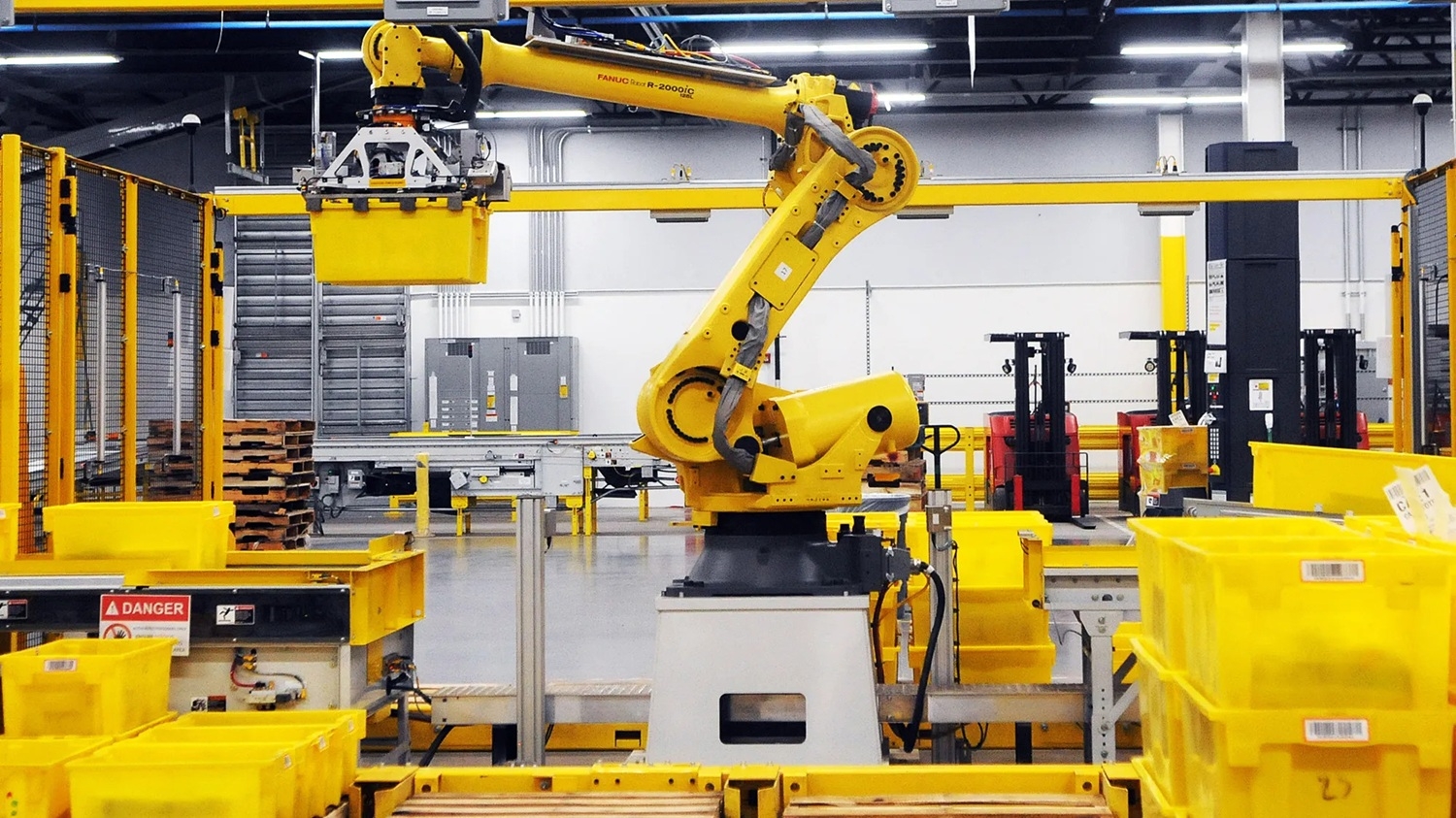 amazon-un-anbarlarinda-artiq-1-milyondan-cox-robot-fealiyyet-gosterir