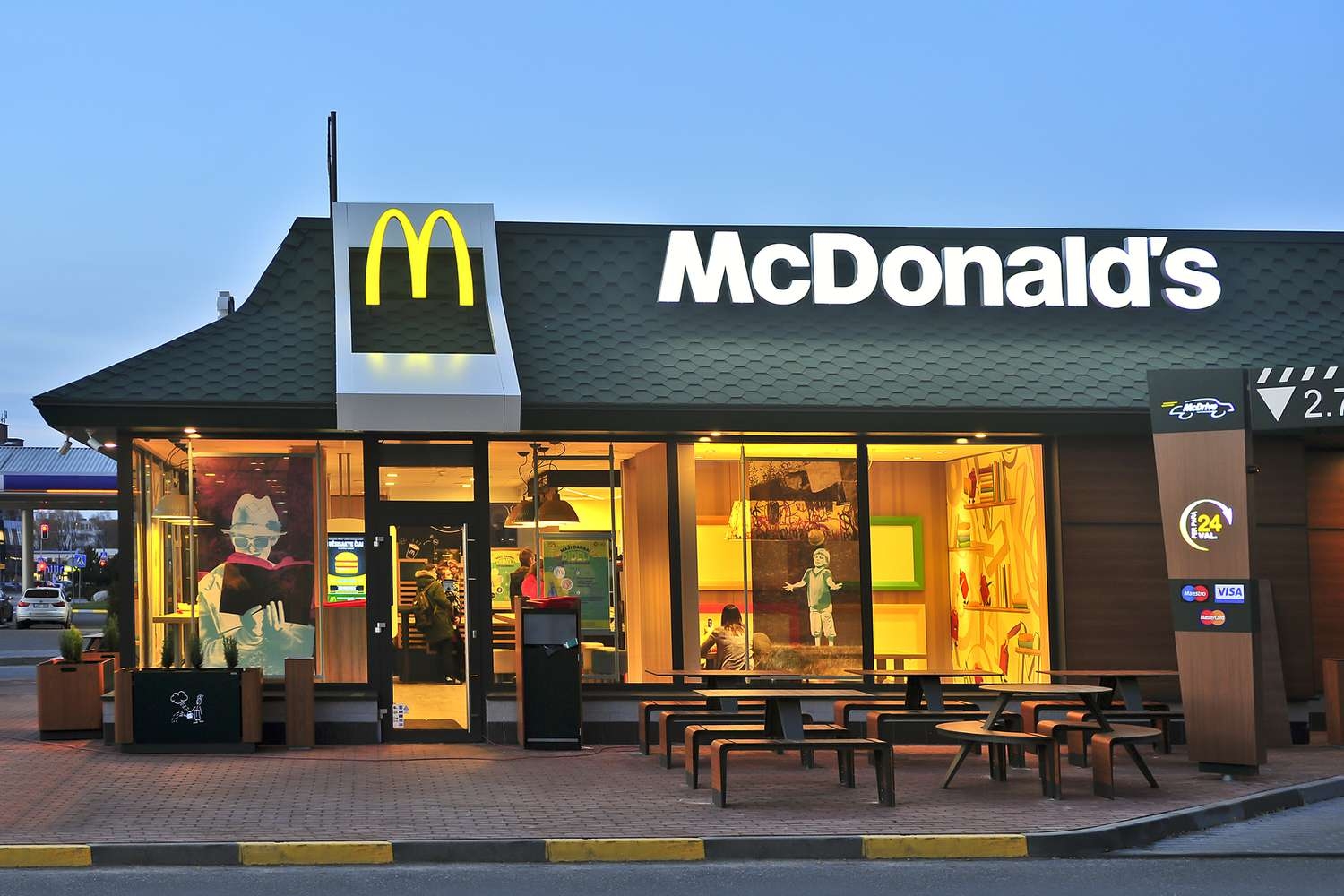 mcdonalds-butun-dunya-uzre-40-000-den-cox-restoraninda-suni-zekani-inteqrasiya-etmeye-baslayib