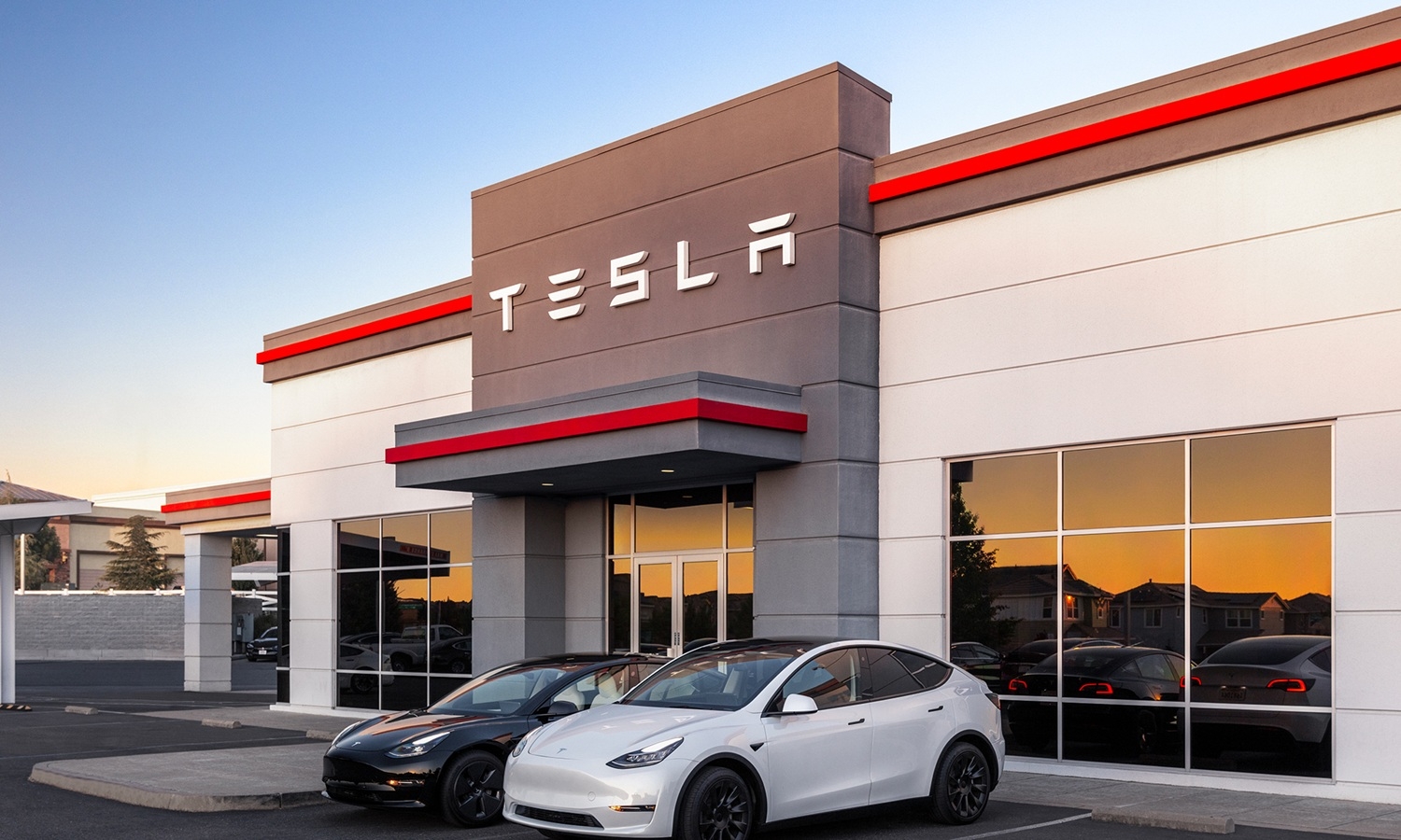 tesla-suni-intellekt-ve-optimus-robotuna-istiqametlenmis-yeni-inkisaf-planini-derc-edib