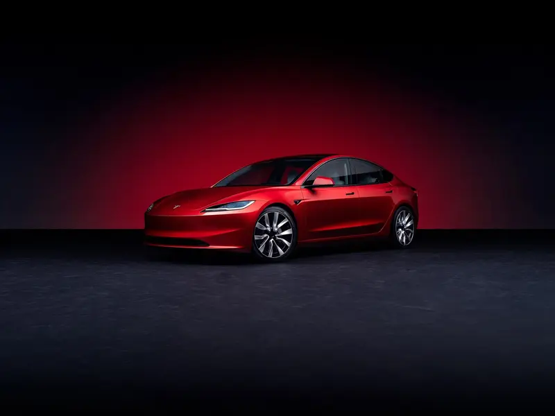 tesla-elektromobilleri-3-il-erzinde-oz-batareya-hecmlerinin-14-hissesini-itirirler