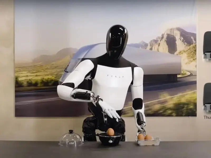 nvidia-ceo-su-insana-benzer-robotlar-avtomobiller-kimi-kutlevi-mehsula-cevrilecekler