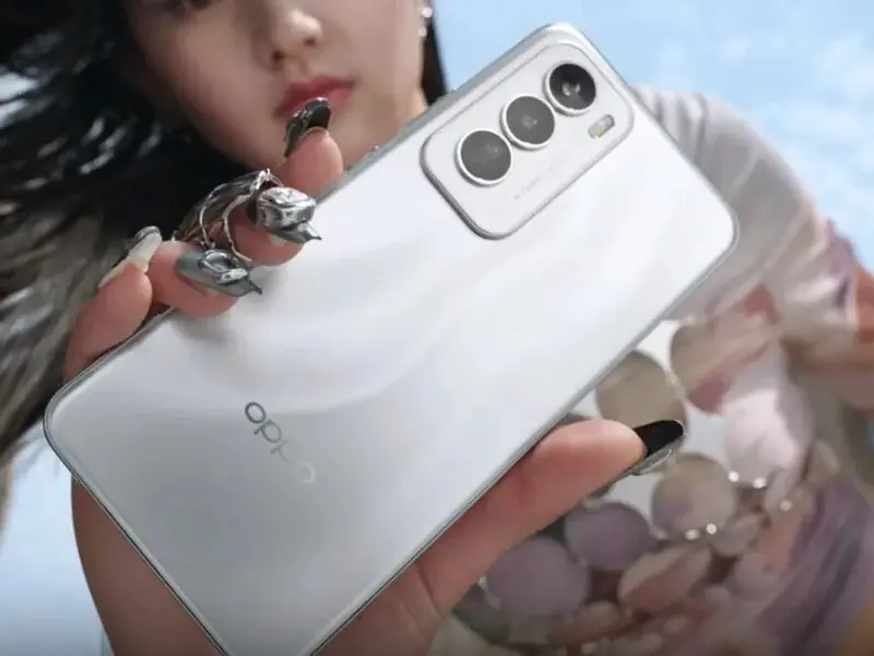 oppo-reno-12-smartfonlari-reklam-videosunda-eks-olunublar-video